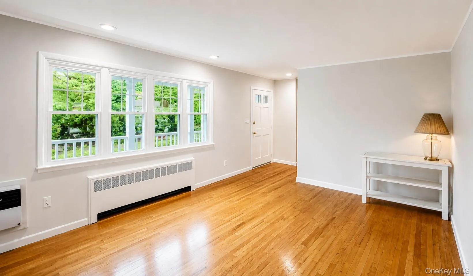 38 Hill Drive, Oyster Bay, NY, 3 Bedrooms Bedrooms, 6 Rooms Rooms,1 BathroomBathrooms,Residential,For Rent,Hill,0,1027250 38 Hill Drive, Oyster Bay, NY, 3 Bedrooms Bedrooms, 6 Rooms Rooms,1 BathroomBathrooms,Residential,For Rent,Hill,0,1027250