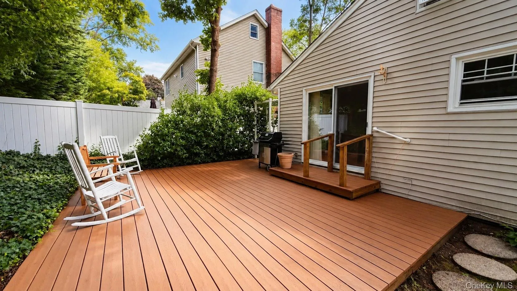 38 Hill Drive, Oyster Bay, NY, 3 Bedrooms Bedrooms, 6 Rooms Rooms,1 BathroomBathrooms,Residential,For Rent,Hill,0,1027250 38 Hill Drive, Oyster Bay, NY, 3 Bedrooms Bedrooms, 6 Rooms Rooms,1 BathroomBathrooms,Residential,For Rent,Hill,0,1027250