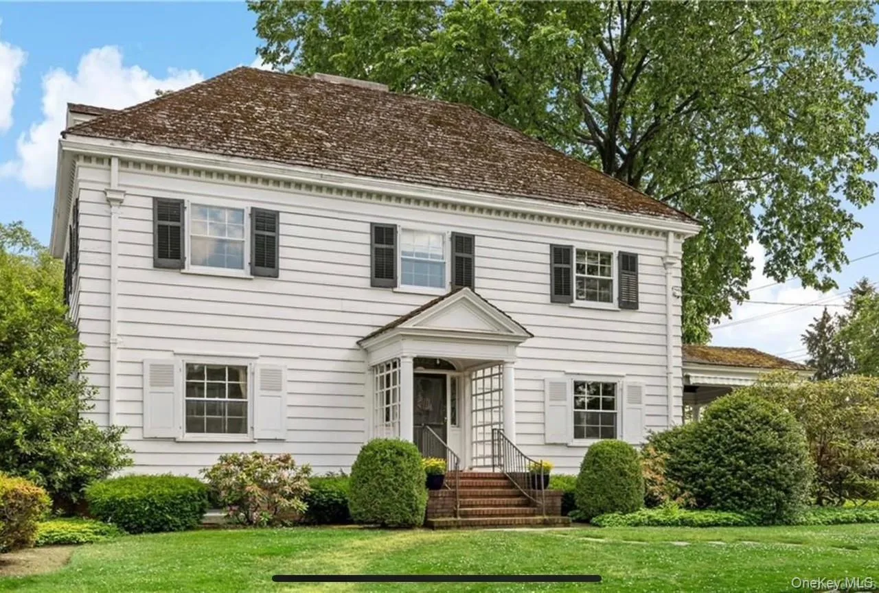 11 Maple Avenue, Mamaroneck, NY, 4 Bedrooms Bedrooms, 10 Rooms Rooms,2 BathroomsBathrooms,Residential Lease,For Rent,Maple,0,1027253 11 Maple Avenue, Mamaroneck, NY, 4 Bedrooms Bedrooms, 10 Rooms Rooms,2 BathroomsBathrooms,Residential Lease,For Rent,Maple,0,1027253