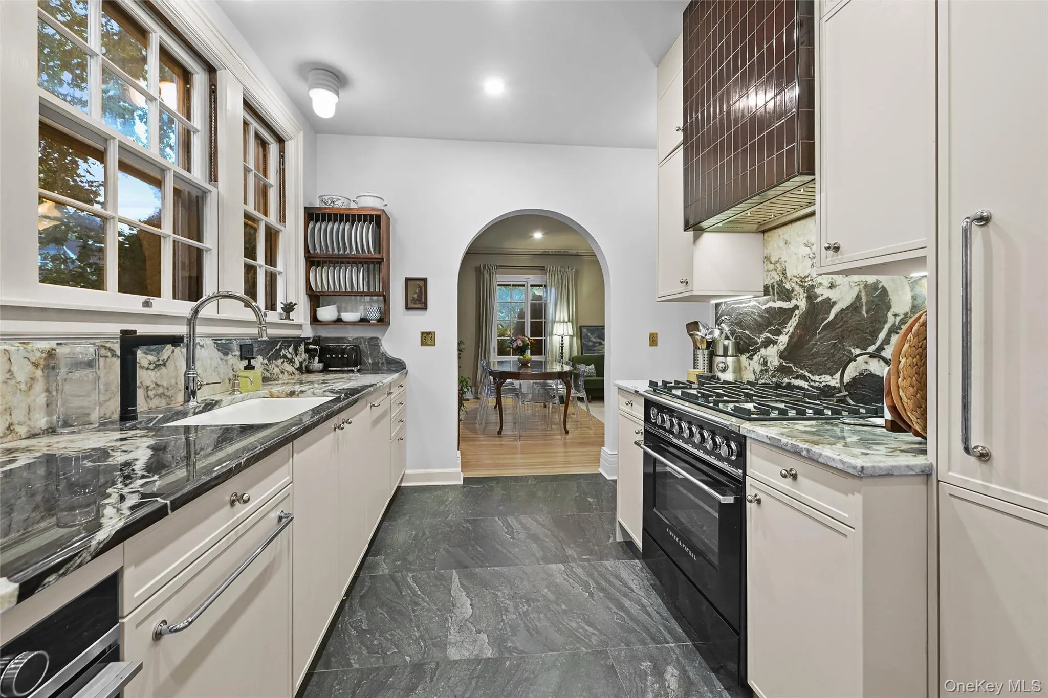 11 Maple Avenue, Mamaroneck, NY, 4 Bedrooms Bedrooms, 10 Rooms Rooms,2 BathroomsBathrooms,Residential Lease,For Rent,Maple,0,1027253 11 Maple Avenue, Mamaroneck, NY, 4 Bedrooms Bedrooms, 10 Rooms Rooms,2 BathroomsBathrooms,Residential Lease,For Rent,Maple,0,1027253
