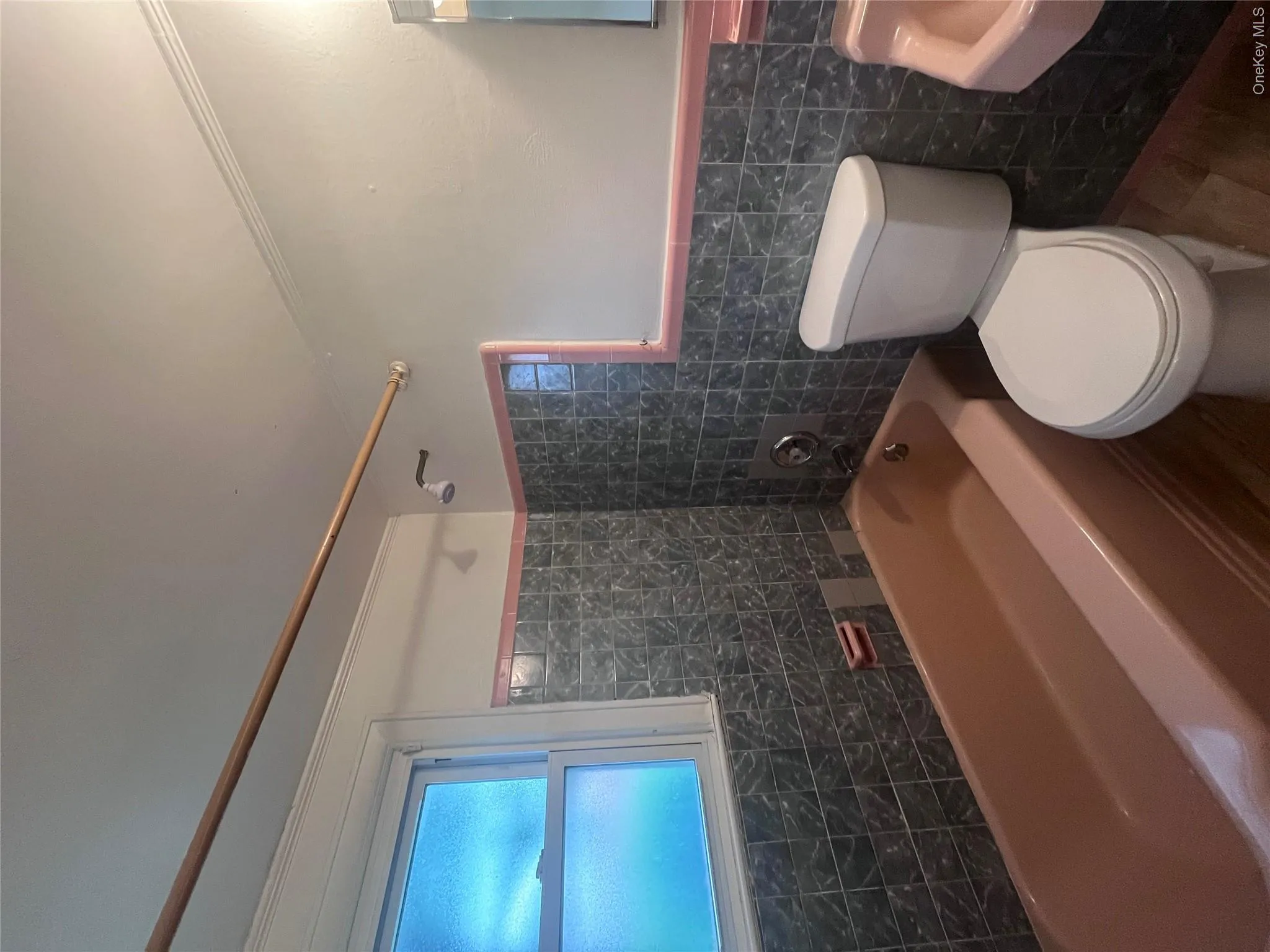 348 Beech Street, Long Beach, NY, 2 Bedrooms Bedrooms, 4 Rooms Rooms,1 BathroomBathrooms,Residential Lease,For Rent,Beech,0,1027257 348 Beech Street, Long Beach, NY, 2 Bedrooms Bedrooms, 4 Rooms Rooms,1 BathroomBathrooms,Residential Lease,For Rent,Beech,0,1027257