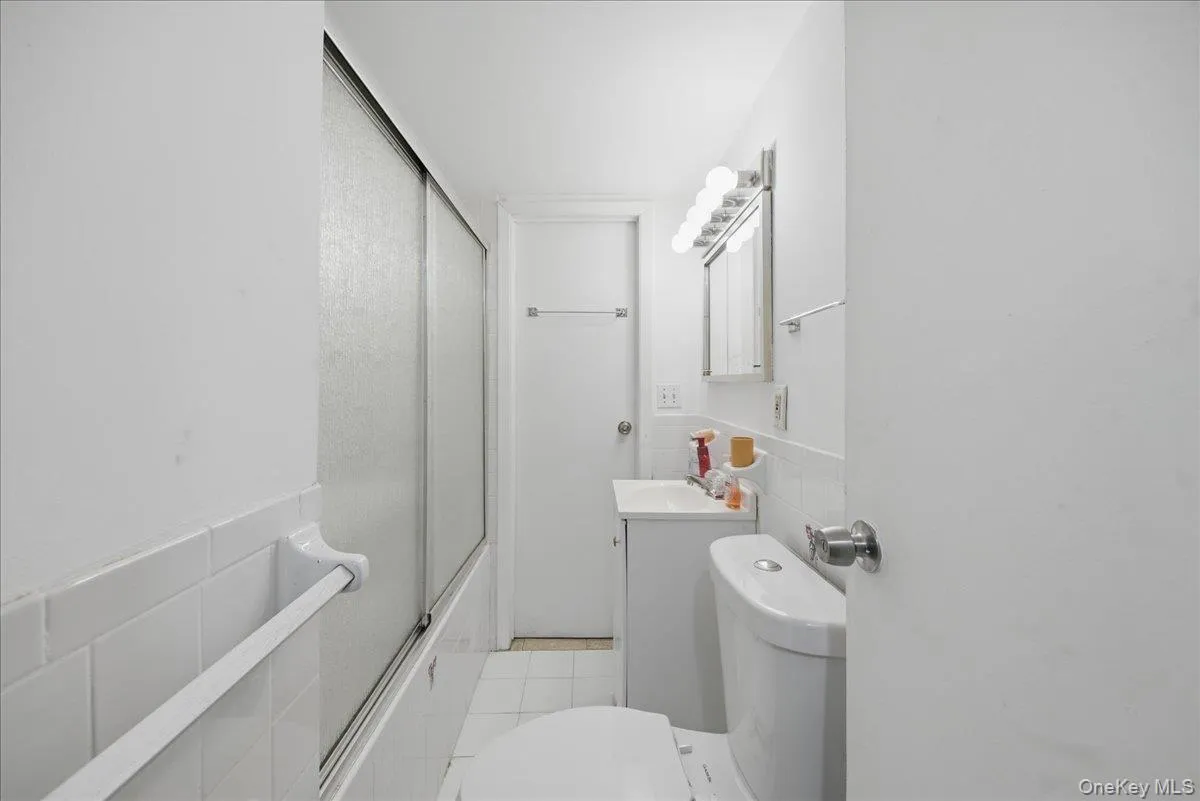 14 Glenn Place, Greenburgh, NY, 5 Bedrooms Bedrooms, 9 Rooms Rooms,4 BathroomsBathrooms,Residential,For Rent,Glenn,0,1027260 14 Glenn Place, Greenburgh, NY, 5 Bedrooms Bedrooms, 9 Rooms Rooms,4 BathroomsBathrooms,Residential,For Rent,Glenn,0,1027260