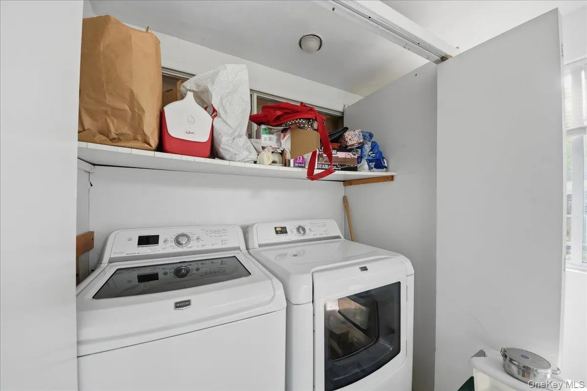 14 Glenn Place, Greenburgh, NY, 5 Bedrooms Bedrooms, 9 Rooms Rooms,4 BathroomsBathrooms,Residential,For Rent,Glenn,0,1027260 14 Glenn Place, Greenburgh, NY, 5 Bedrooms Bedrooms, 9 Rooms Rooms,4 BathroomsBathrooms,Residential,For Rent,Glenn,0,1027260