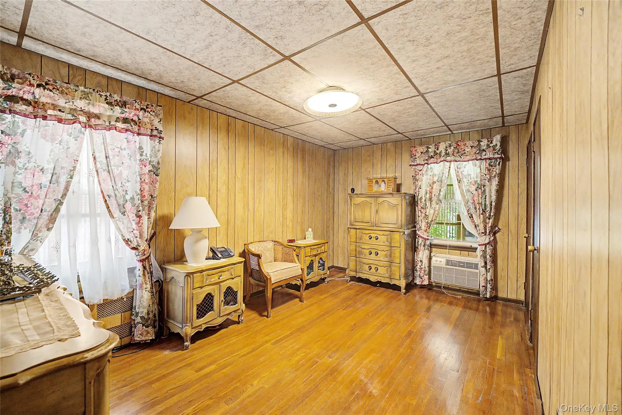 8007 250th Street, New York, NY, 4 Bedrooms Bedrooms, 8 Rooms Rooms,1 BathroomBathrooms,Residential,For Rent,250th,0,1027262 8007 250th Street, New York, NY, 4 Bedrooms Bedrooms, 8 Rooms Rooms,1 BathroomBathrooms,Residential,For Rent,250th,0,1027262