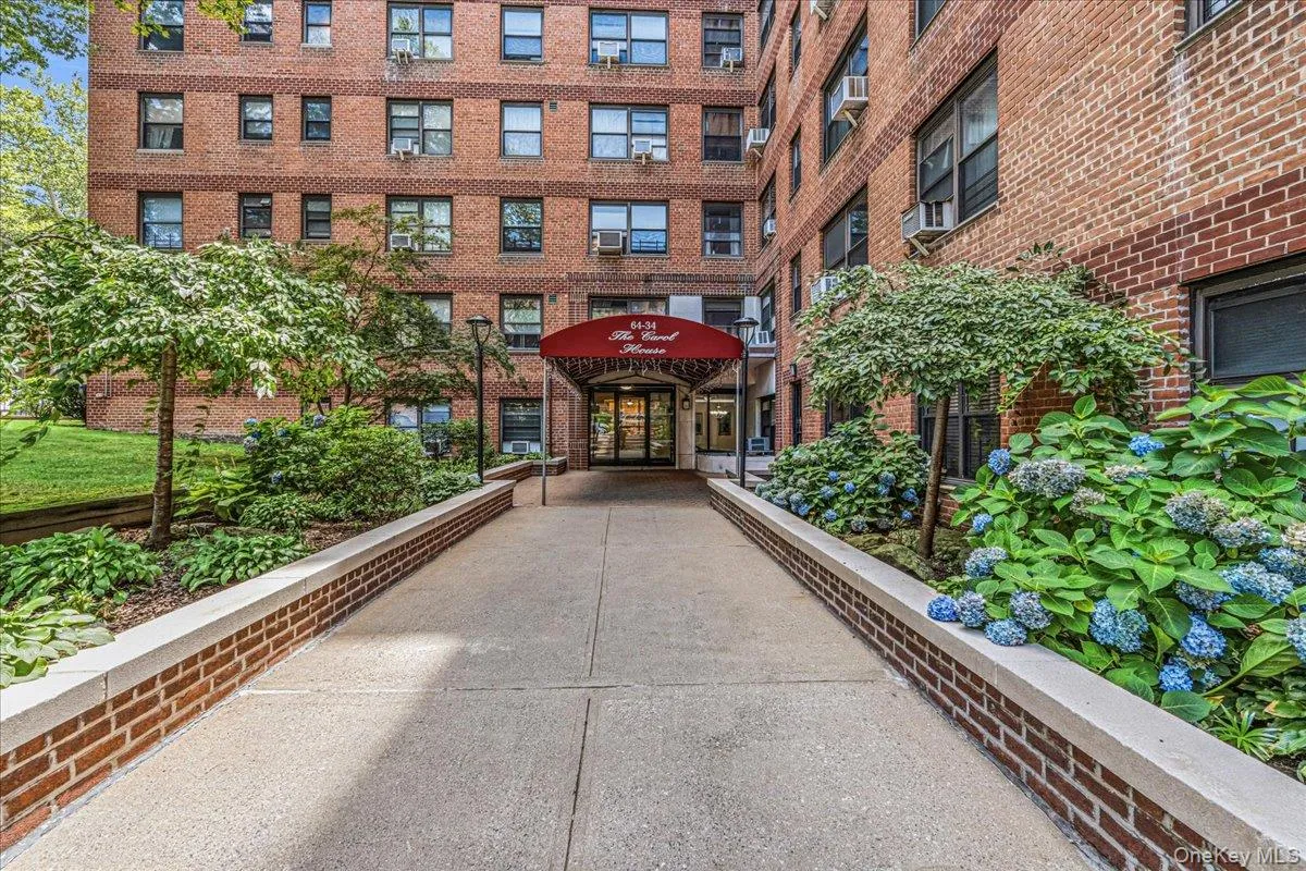 64-34 102nd Street, New York, NY, 3 Rooms Rooms,1 BathroomBathrooms,Residential,For Rent,102nd,0,1027263 64-34 102nd Street, New York, NY, 3 Rooms Rooms,1 BathroomBathrooms,Residential,For Rent,102nd,0,1027263
