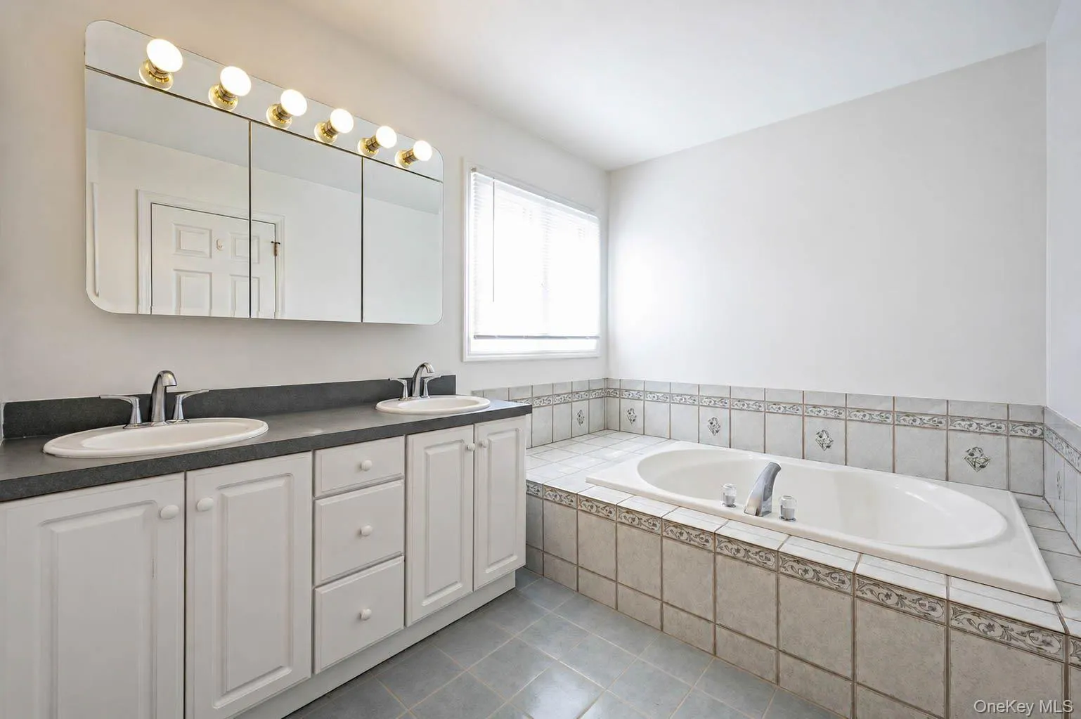 62 Tallmadge Trail, Brookhaven, NY, 4 Bedrooms Bedrooms, 8 Rooms Rooms,2 BathroomsBathrooms,Residential,For Rent,Tallmadge,0,1027265 62 Tallmadge Trail, Brookhaven, NY, 4 Bedrooms Bedrooms, 8 Rooms Rooms,2 BathroomsBathrooms,Residential,For Rent,Tallmadge,0,1027265