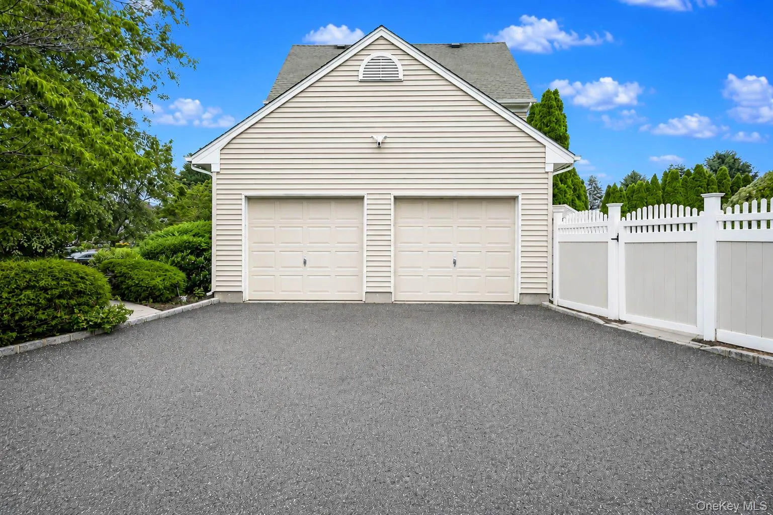 62 Tallmadge Trail, Brookhaven, NY, 4 Bedrooms Bedrooms, 8 Rooms Rooms,2 BathroomsBathrooms,Residential,For Rent,Tallmadge,0,1027265 62 Tallmadge Trail, Brookhaven, NY, 4 Bedrooms Bedrooms, 8 Rooms Rooms,2 BathroomsBathrooms,Residential,For Rent,Tallmadge,0,1027265