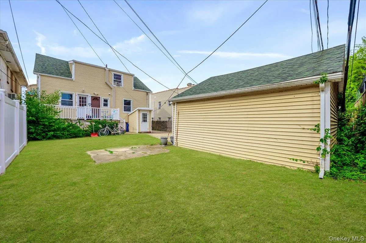 450 Broadway, Long Beach, NY, 3 Bedrooms Bedrooms, 6 Rooms Rooms,1 BathroomBathrooms,Residential Lease,For Rent,Broadway,0,1027266 450 Broadway, Long Beach, NY, 3 Bedrooms Bedrooms, 6 Rooms Rooms,1 BathroomBathrooms,Residential Lease,For Rent,Broadway,0,1027266