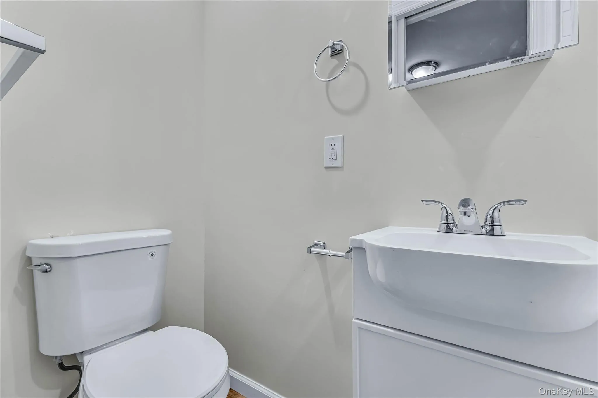 114 Wilson Avenue, Brookhaven, NY, 3 Bedrooms Bedrooms, 5 Rooms Rooms,2 BathroomsBathrooms,Residential,For Rent,Wilson,0,1027268 114 Wilson Avenue, Brookhaven, NY, 3 Bedrooms Bedrooms, 5 Rooms Rooms,2 BathroomsBathrooms,Residential,For Rent,Wilson,0,1027268