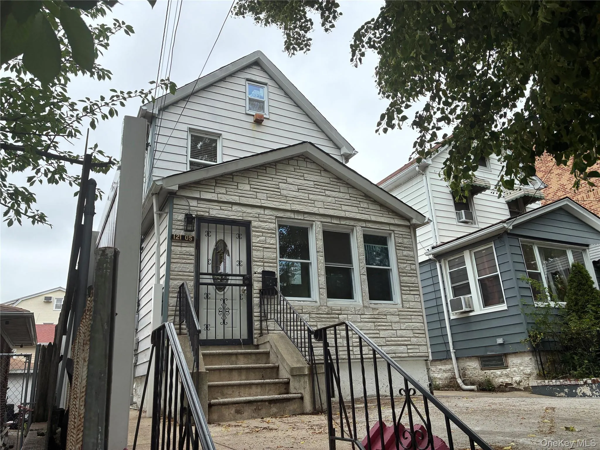 12105 Linden Boulevard, New York, NY, 4 Bedrooms Bedrooms, 7 Rooms Rooms,2 BathroomsBathrooms,Residential,For Rent,Linden,0,1027272 12105 Linden Boulevard, New York, NY, 4 Bedrooms Bedrooms, 7 Rooms Rooms,2 BathroomsBathrooms,Residential,For Rent,Linden,0,1027272