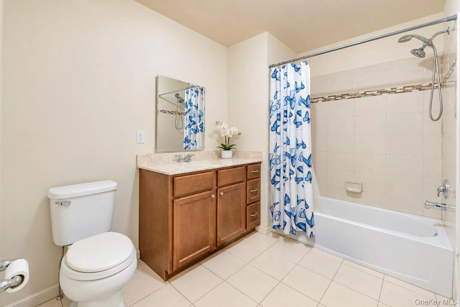 178 Ashley Court, Islip, NY, 2 Bedrooms Bedrooms, 6 Rooms Rooms,2 BathroomsBathrooms,Residential,For Rent,Ashley,0,1027276 178 Ashley Court, Islip, NY, 2 Bedrooms Bedrooms, 6 Rooms Rooms,2 BathroomsBathrooms,Residential,For Rent,Ashley,0,1027276