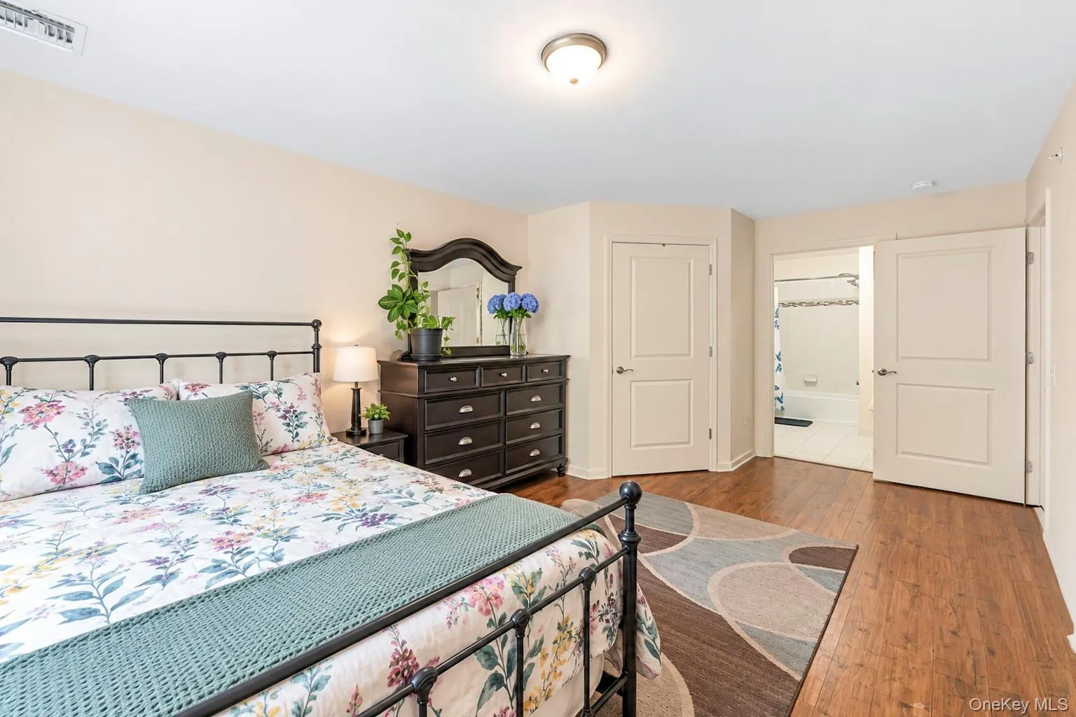 178 Ashley Court, Islip, NY, 2 Bedrooms Bedrooms, 6 Rooms Rooms,2 BathroomsBathrooms,Residential,For Rent,Ashley,0,1027276 178 Ashley Court, Islip, NY, 2 Bedrooms Bedrooms, 6 Rooms Rooms,2 BathroomsBathrooms,Residential,For Rent,Ashley,0,1027276