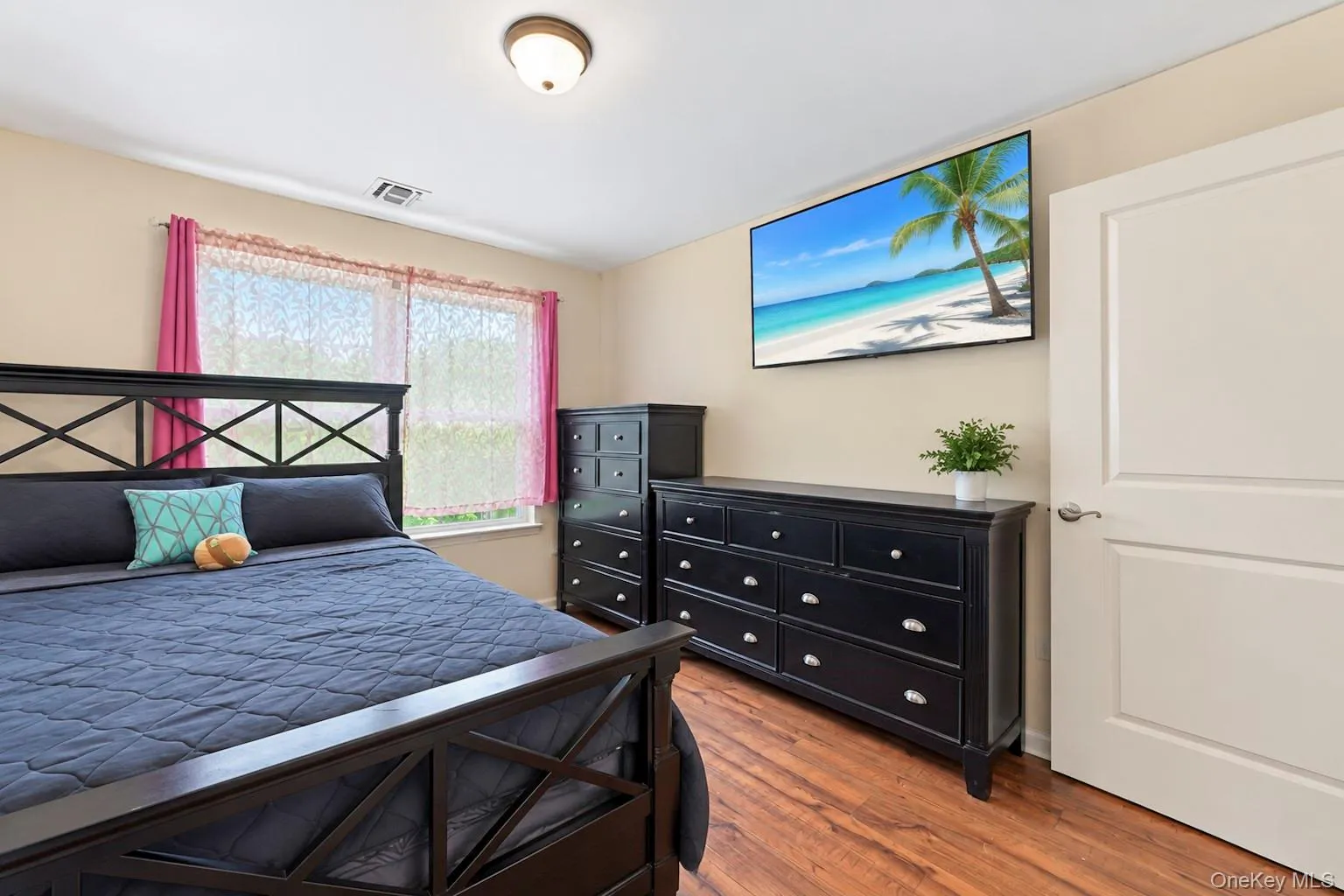178 Ashley Court, Islip, NY, 2 Bedrooms Bedrooms, 6 Rooms Rooms,2 BathroomsBathrooms,Residential,For Rent,Ashley,0,1027276 178 Ashley Court, Islip, NY, 2 Bedrooms Bedrooms, 6 Rooms Rooms,2 BathroomsBathrooms,Residential,For Rent,Ashley,0,1027276