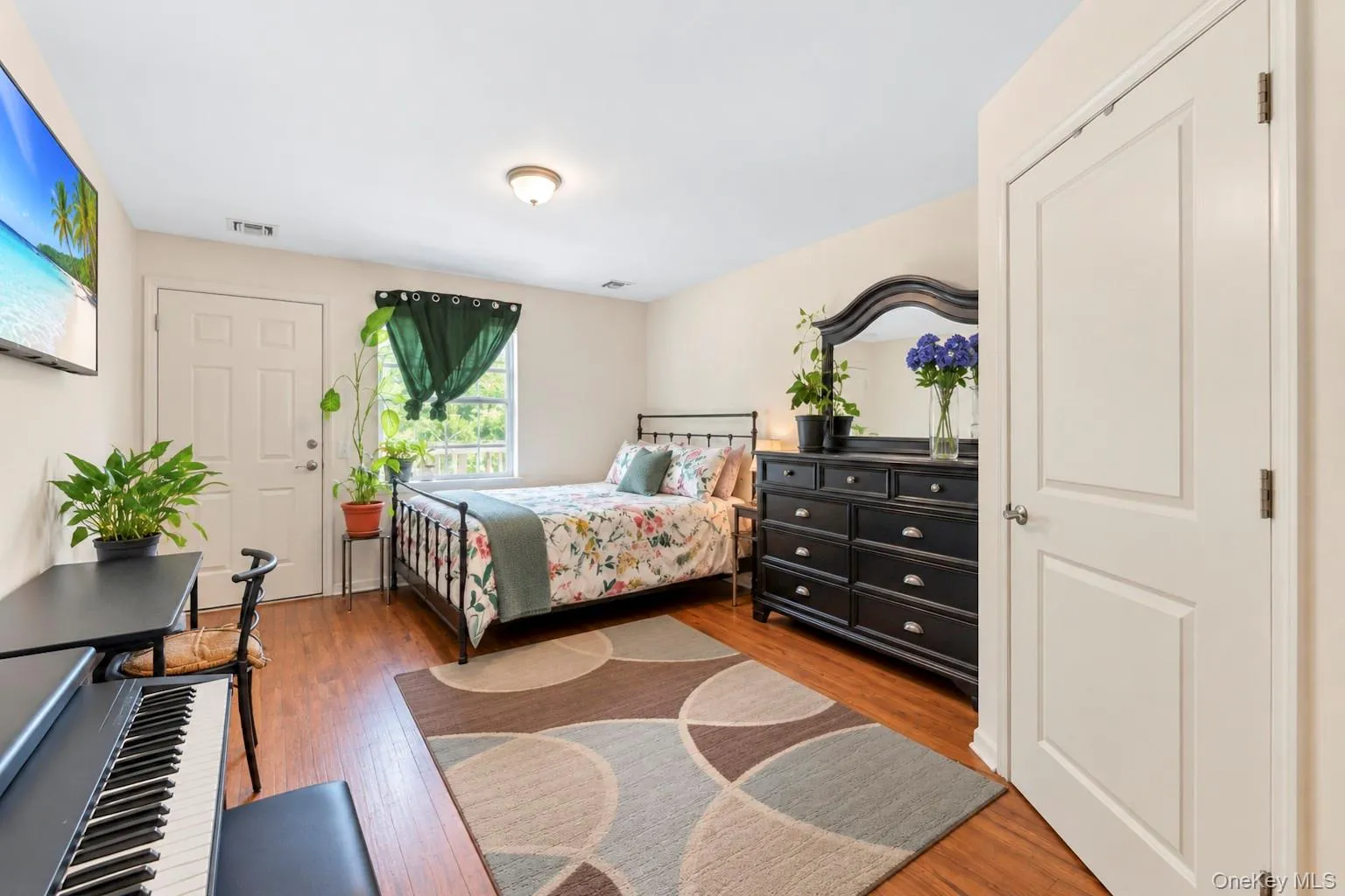 178 Ashley Court, Islip, NY, 2 Bedrooms Bedrooms, 6 Rooms Rooms,2 BathroomsBathrooms,Residential,For Rent,Ashley,0,1027276 178 Ashley Court, Islip, NY, 2 Bedrooms Bedrooms, 6 Rooms Rooms,2 BathroomsBathrooms,Residential,For Rent,Ashley,0,1027276