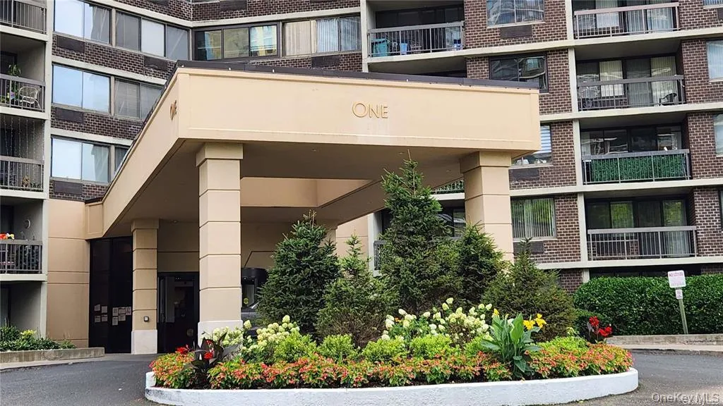 1 Bay Club Drive, New York, NY, 2 Rooms Rooms,1 BathroomBathrooms,Residential Lease,For Rent,Bay Club,0,1027284 1 Bay Club Drive, New York, NY, 2 Rooms Rooms,1 BathroomBathrooms,Residential Lease,For Rent,Bay Club,0,1027284