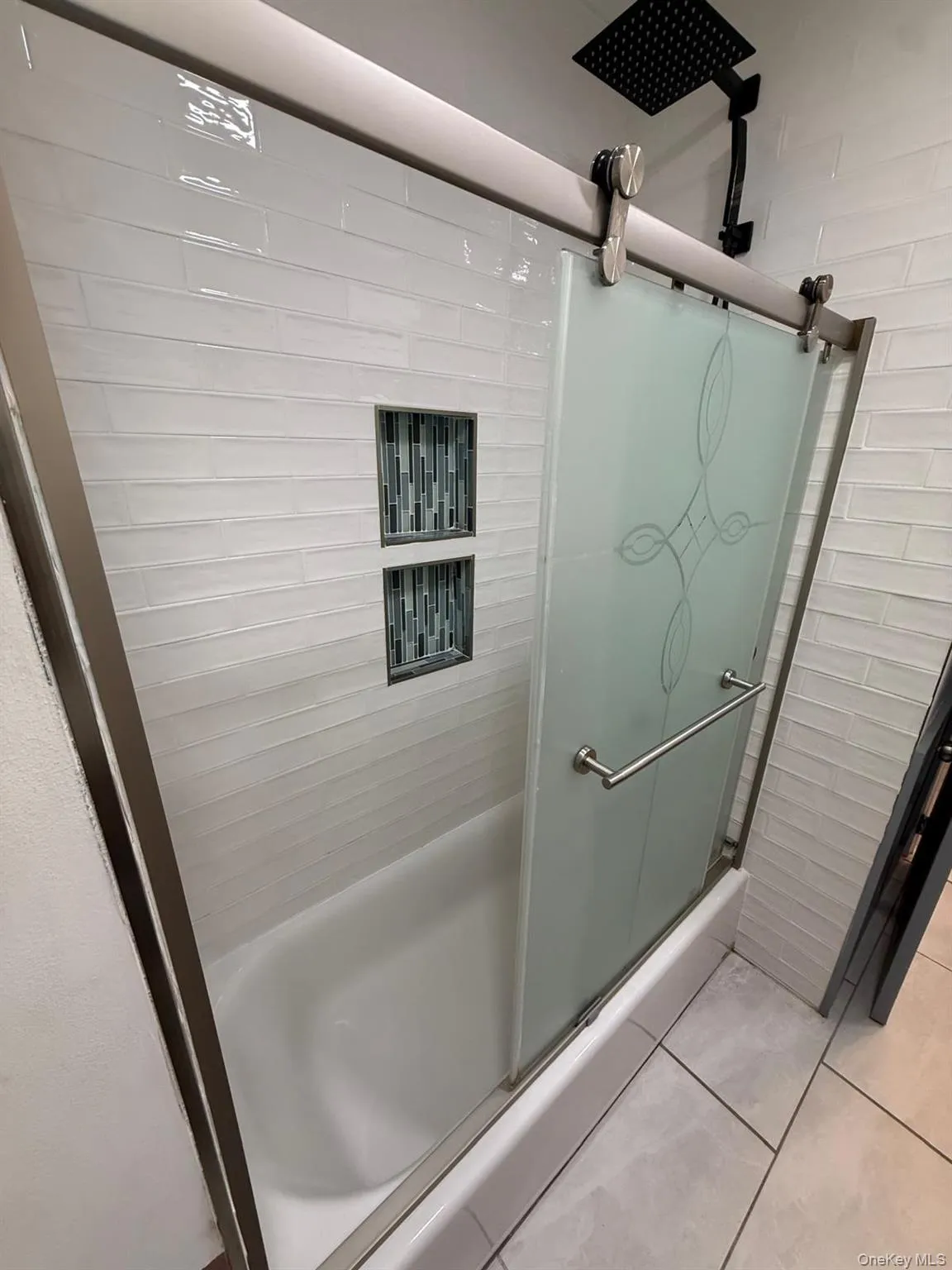 149 Kingsbridge Road, Mount Vernon, NY, 3 Bedrooms Bedrooms, 5 Rooms Rooms,1 BathroomBathrooms,Residential Lease,For Rent,Kingsbridge,0,1027286 149 Kingsbridge Road, Mount Vernon, NY, 3 Bedrooms Bedrooms, 5 Rooms Rooms,1 BathroomBathrooms,Residential Lease,For Rent,Kingsbridge,0,1027286