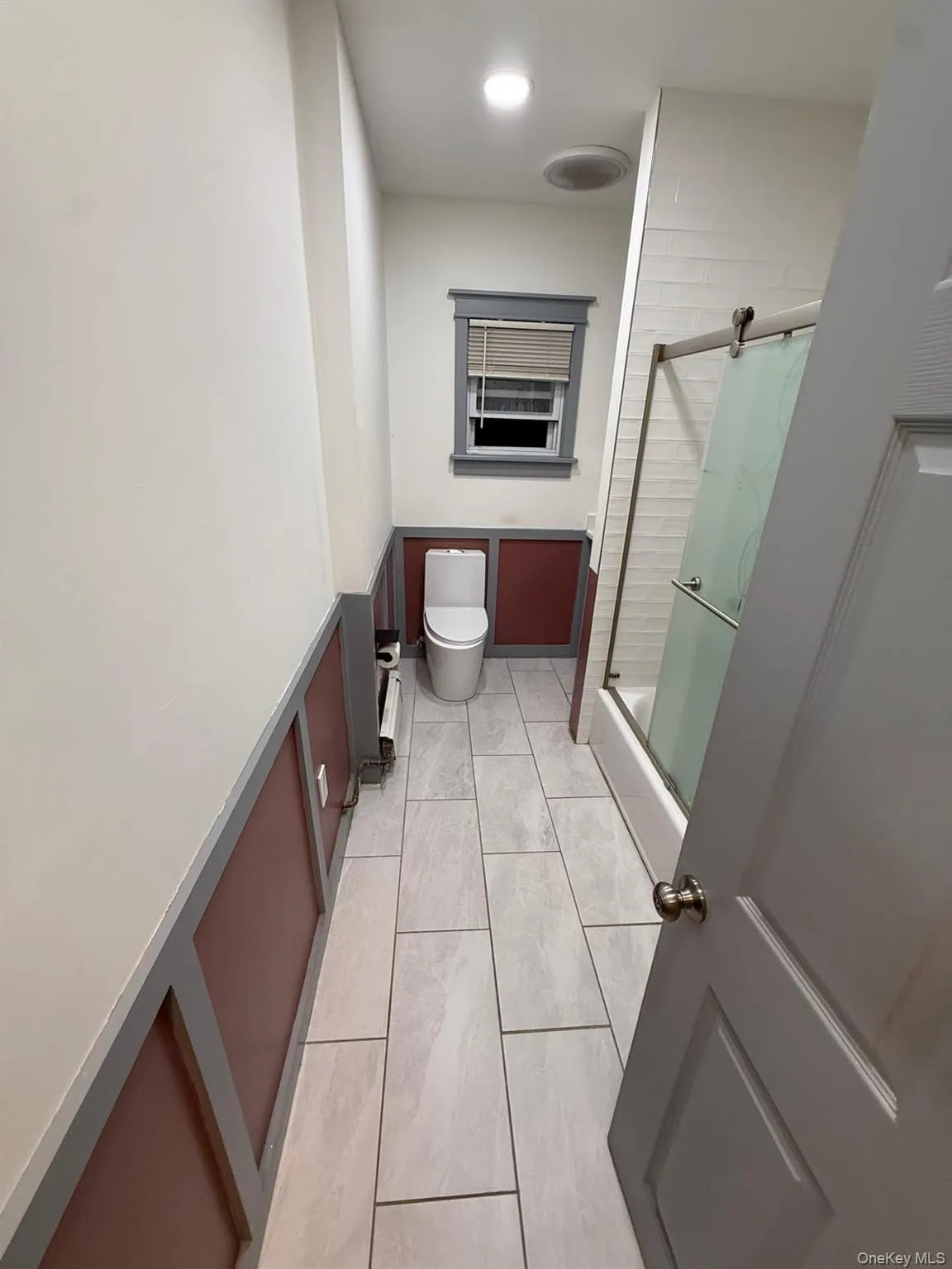 149 Kingsbridge Road, Mount Vernon, NY, 3 Bedrooms Bedrooms, 5 Rooms Rooms,1 BathroomBathrooms,Residential Lease,For Rent,Kingsbridge,0,1027286 149 Kingsbridge Road, Mount Vernon, NY, 3 Bedrooms Bedrooms, 5 Rooms Rooms,1 BathroomBathrooms,Residential Lease,For Rent,Kingsbridge,0,1027286