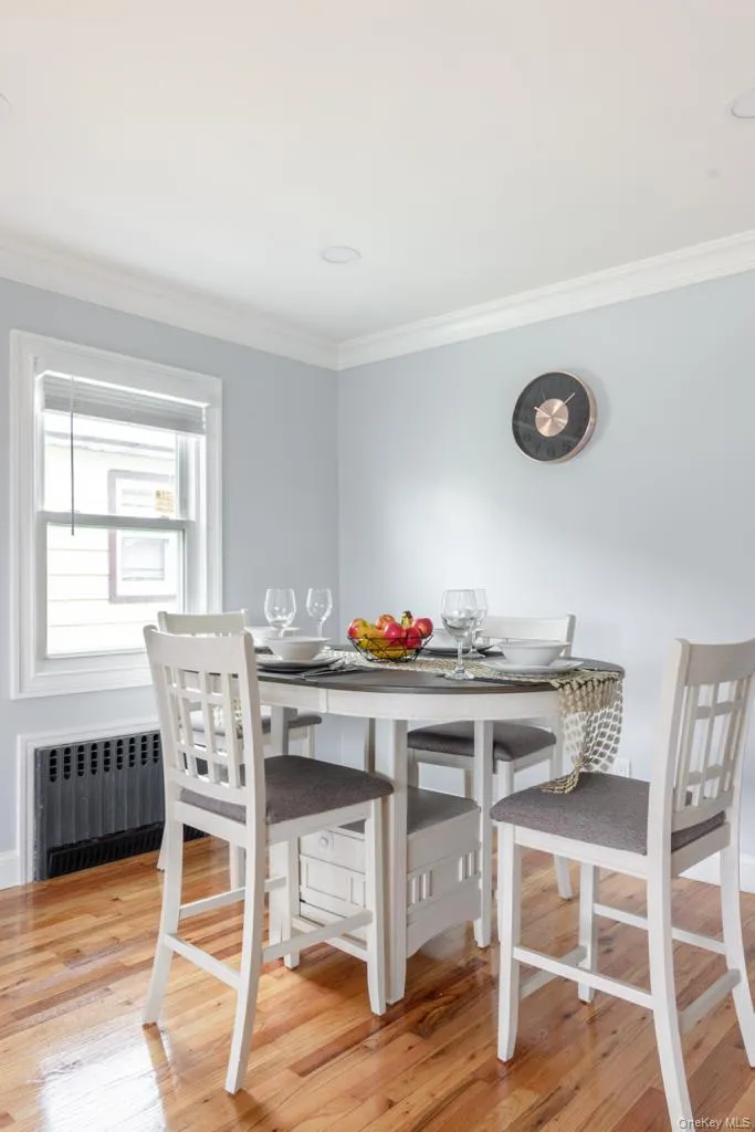 14641 224th Street, New York, NY, 3 Bedrooms Bedrooms, 6 Rooms Rooms,1 BathroomBathrooms,Residential Lease,For Rent,224th,0,1027288 14641 224th Street, New York, NY, 3 Bedrooms Bedrooms, 6 Rooms Rooms,1 BathroomBathrooms,Residential Lease,For Rent,224th,0,1027288