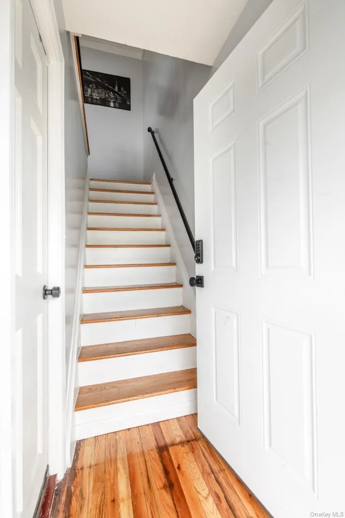 14641 224th Street, New York, NY, 3 Bedrooms Bedrooms, 6 Rooms Rooms,1 BathroomBathrooms,Residential Lease,For Rent,224th,0,1027288 14641 224th Street, New York, NY, 3 Bedrooms Bedrooms, 6 Rooms Rooms,1 BathroomBathrooms,Residential Lease,For Rent,224th,0,1027288
