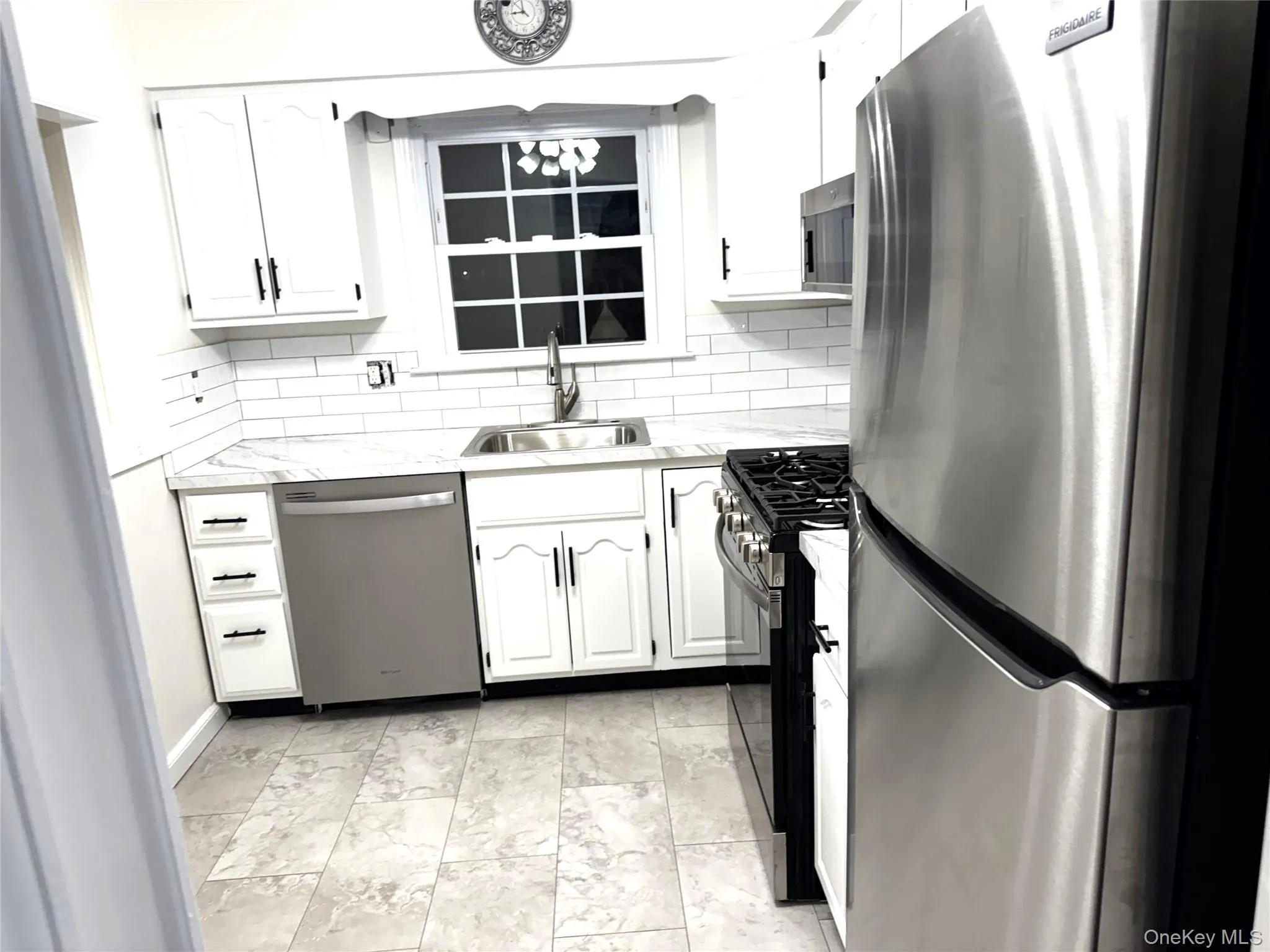 2365 Babylon Street, Hempstead, NY, 4 Bedrooms Bedrooms, 8 Rooms Rooms,2 BathroomsBathrooms,Residential Lease,For Rent,Babylon,0,1027290 2365 Babylon Street, Hempstead, NY, 4 Bedrooms Bedrooms, 8 Rooms Rooms,2 BathroomsBathrooms,Residential Lease,For Rent,Babylon,0,1027290