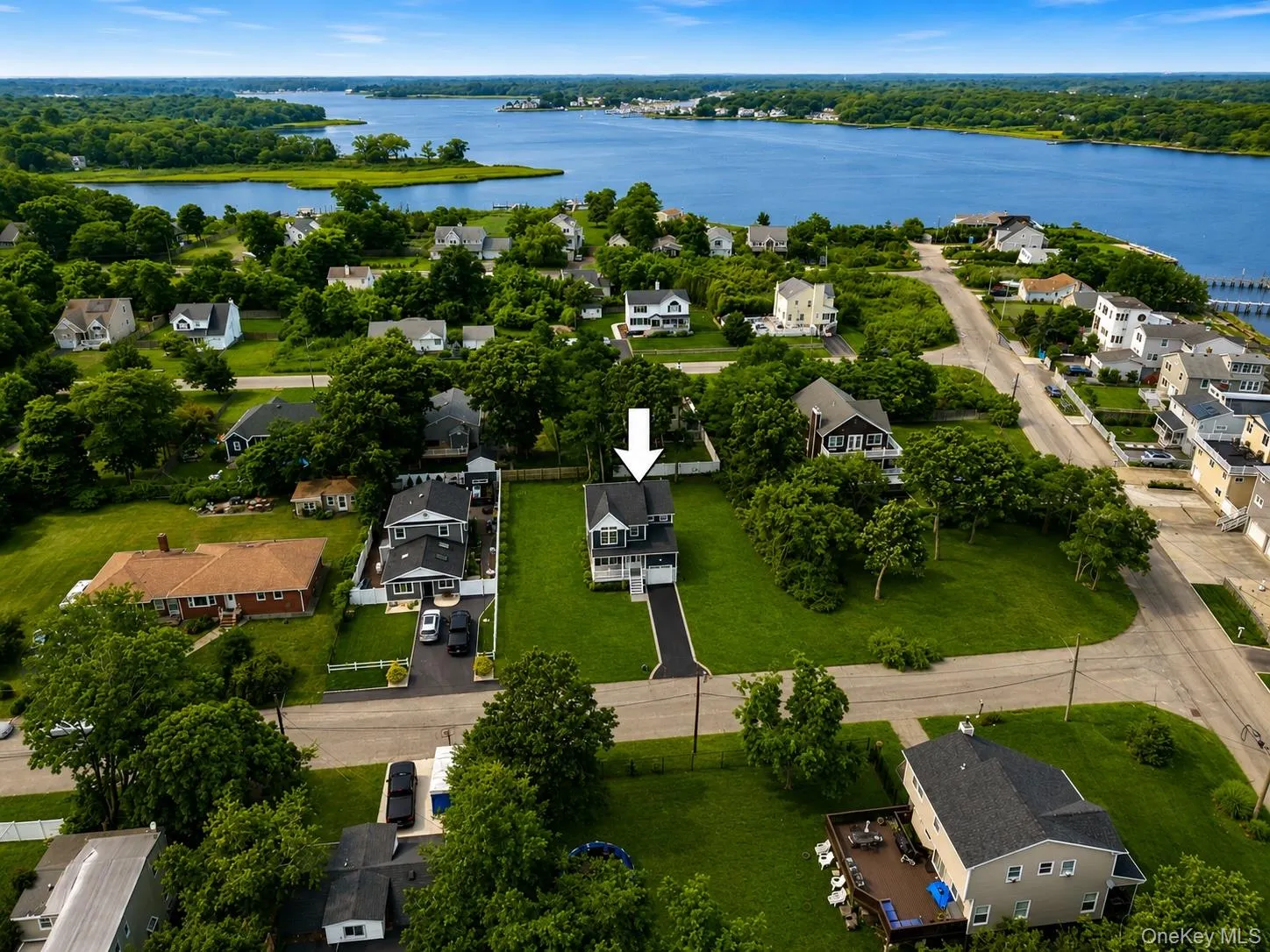 7 Edgewater Drive, Brookhaven, NY, 3 Bedrooms Bedrooms, 7 Rooms Rooms,2 BathroomsBathrooms,Residential,For Rent,Edgewater,0,1027292 7 Edgewater Drive, Brookhaven, NY, 3 Bedrooms Bedrooms, 7 Rooms Rooms,2 BathroomsBathrooms,Residential,For Rent,Edgewater,0,1027292