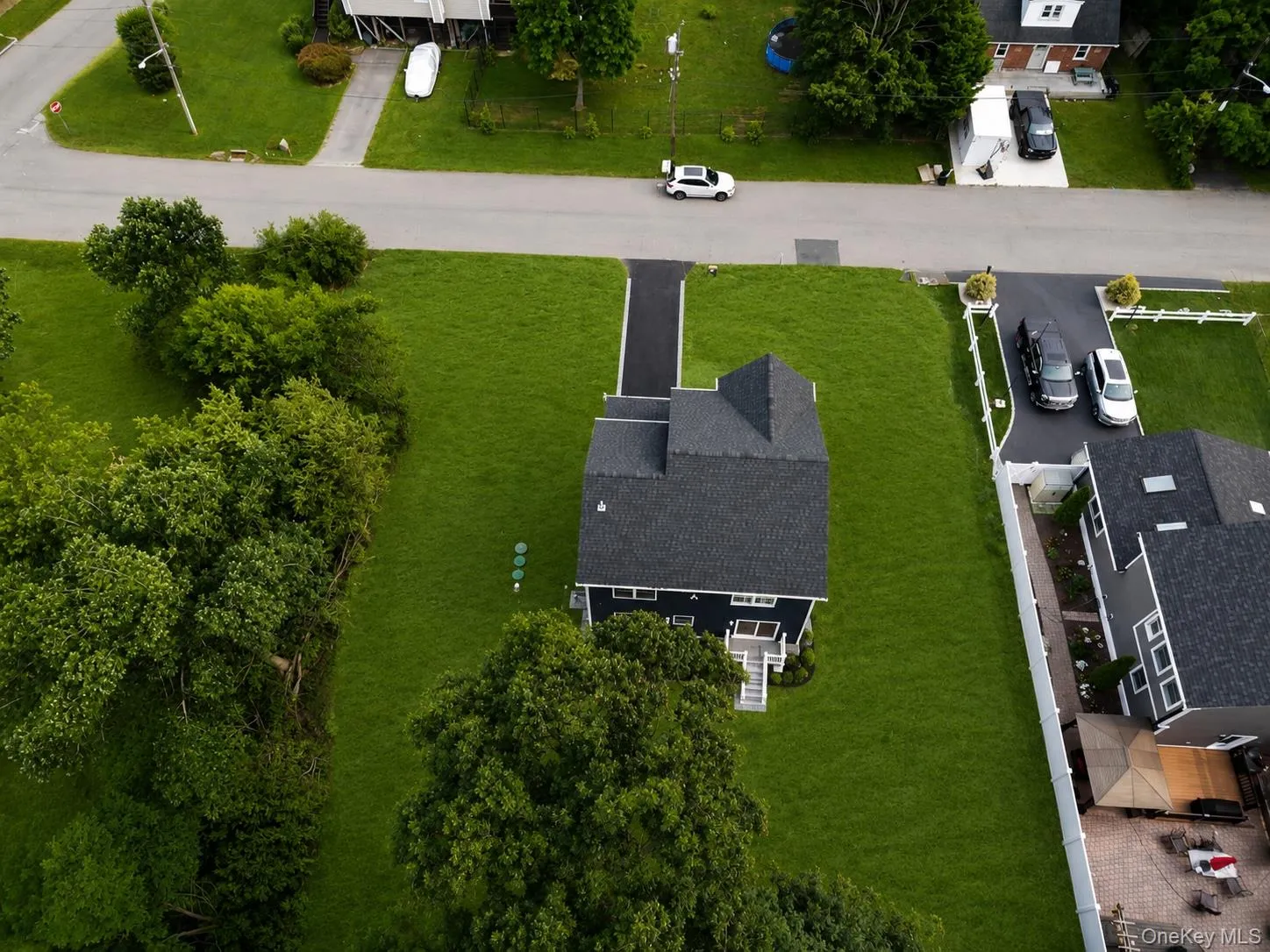 7 Edgewater Drive, Brookhaven, NY, 3 Bedrooms Bedrooms, 7 Rooms Rooms,2 BathroomsBathrooms,Residential,For Rent,Edgewater,0,1027292 7 Edgewater Drive, Brookhaven, NY, 3 Bedrooms Bedrooms, 7 Rooms Rooms,2 BathroomsBathrooms,Residential,For Rent,Edgewater,0,1027292