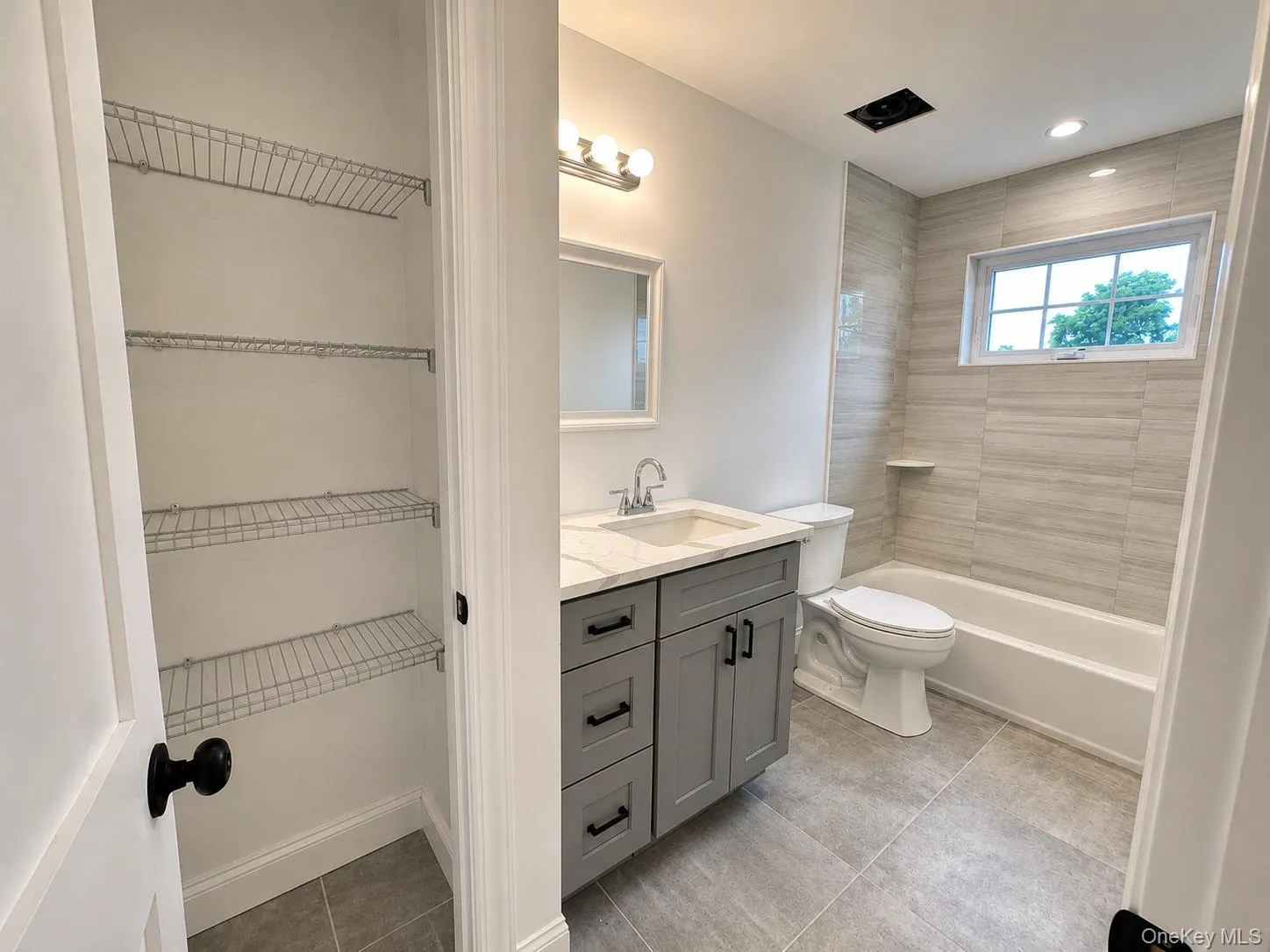 7 Edgewater Drive, Brookhaven, NY, 3 Bedrooms Bedrooms, 7 Rooms Rooms,2 BathroomsBathrooms,Residential,For Rent,Edgewater,0,1027292 7 Edgewater Drive, Brookhaven, NY, 3 Bedrooms Bedrooms, 7 Rooms Rooms,2 BathroomsBathrooms,Residential,For Rent,Edgewater,0,1027292
