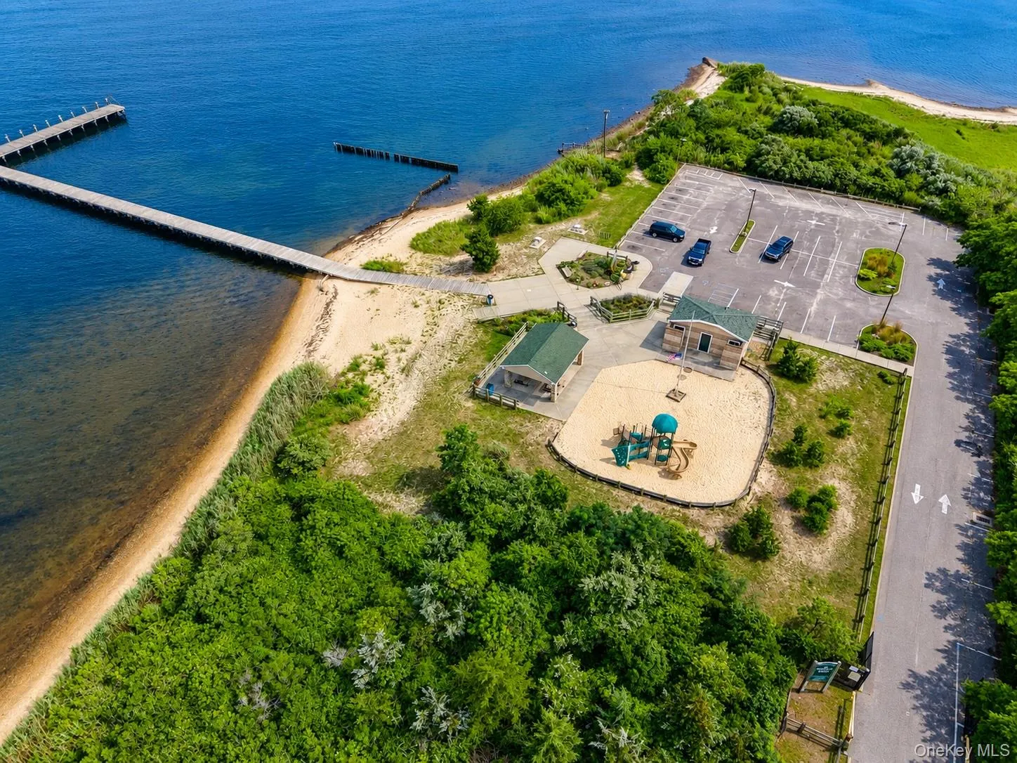 7 Edgewater Drive, Brookhaven, NY, 3 Bedrooms Bedrooms, 7 Rooms Rooms,2 BathroomsBathrooms,Residential,For Rent,Edgewater,0,1027292 7 Edgewater Drive, Brookhaven, NY, 3 Bedrooms Bedrooms, 7 Rooms Rooms,2 BathroomsBathrooms,Residential,For Rent,Edgewater,0,1027292