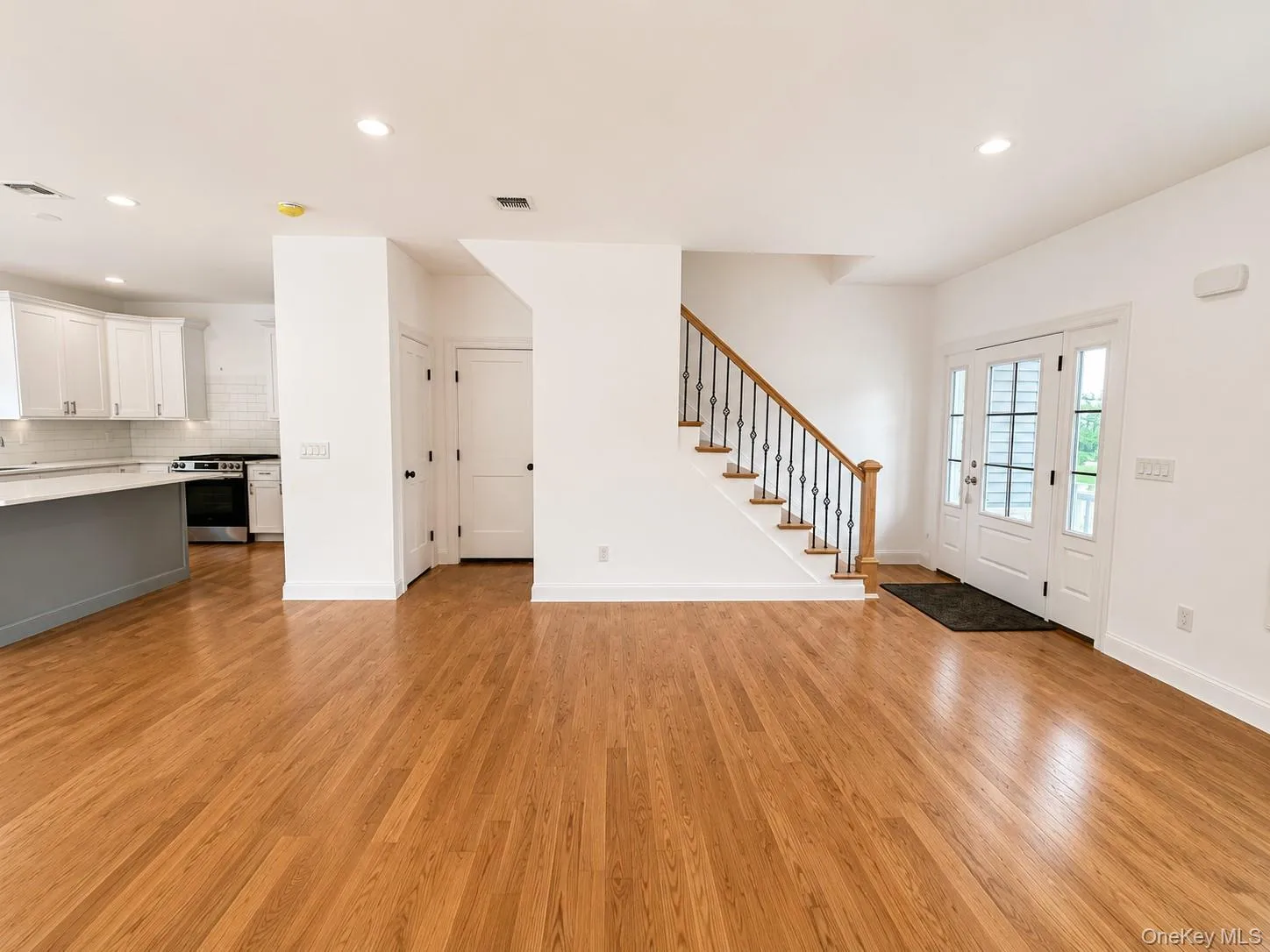 7 Edgewater Drive, Brookhaven, NY, 3 Bedrooms Bedrooms, 7 Rooms Rooms,2 BathroomsBathrooms,Residential,For Rent,Edgewater,0,1027292 7 Edgewater Drive, Brookhaven, NY, 3 Bedrooms Bedrooms, 7 Rooms Rooms,2 BathroomsBathrooms,Residential,For Rent,Edgewater,0,1027292