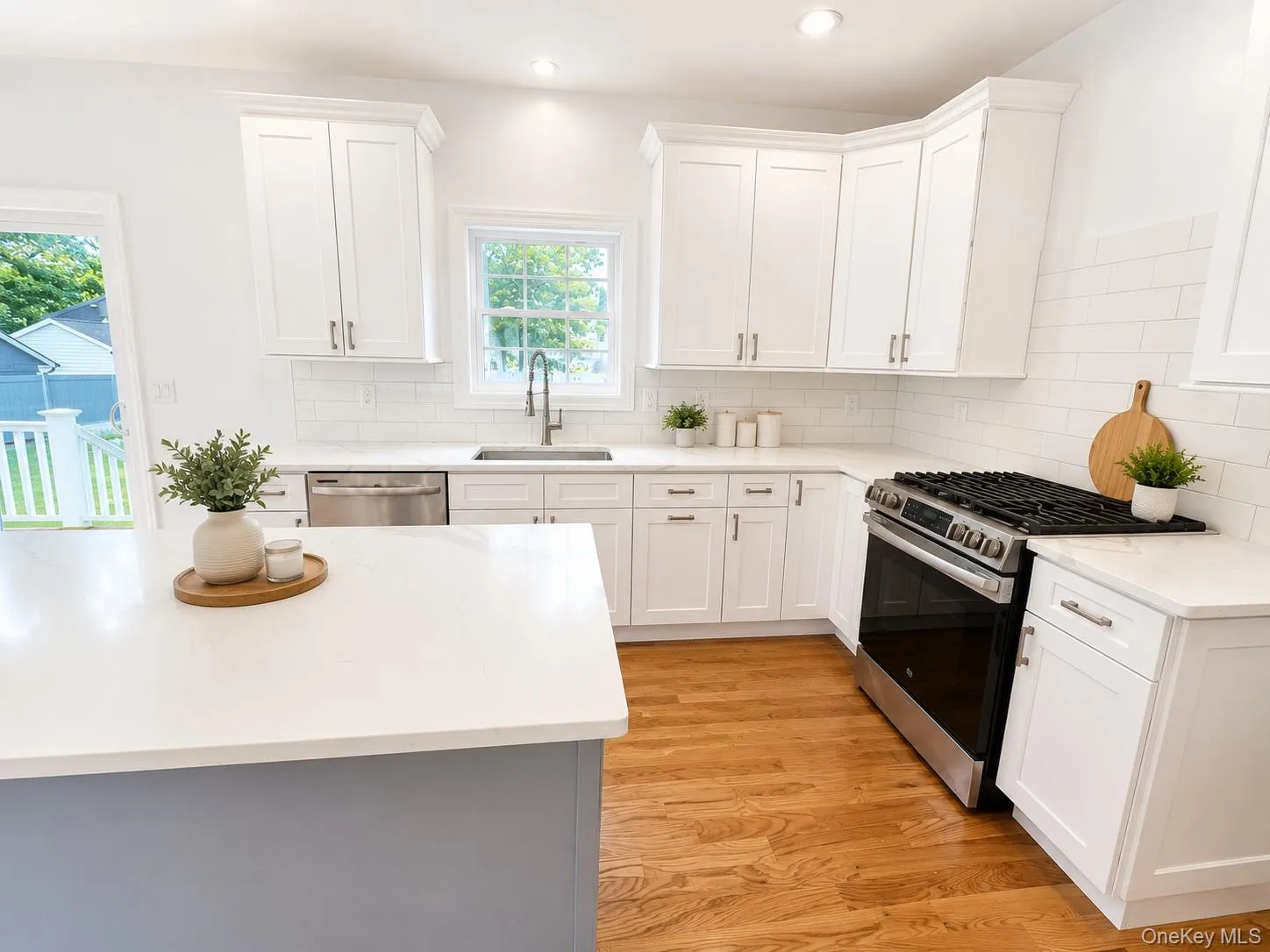 7 Edgewater Drive, Brookhaven, NY, 3 Bedrooms Bedrooms, 7 Rooms Rooms,2 BathroomsBathrooms,Residential,For Rent,Edgewater,0,1027292 7 Edgewater Drive, Brookhaven, NY, 3 Bedrooms Bedrooms, 7 Rooms Rooms,2 BathroomsBathrooms,Residential,For Rent,Edgewater,0,1027292