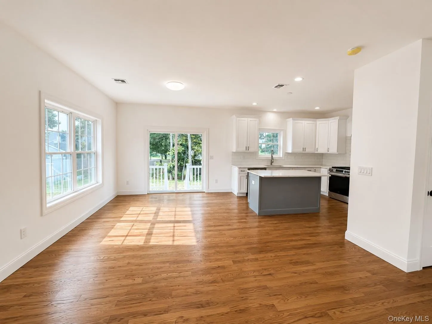 7 Edgewater Drive, Brookhaven, NY, 3 Bedrooms Bedrooms, 7 Rooms Rooms,2 BathroomsBathrooms,Residential,For Rent,Edgewater,0,1027292 7 Edgewater Drive, Brookhaven, NY, 3 Bedrooms Bedrooms, 7 Rooms Rooms,2 BathroomsBathrooms,Residential,For Rent,Edgewater,0,1027292