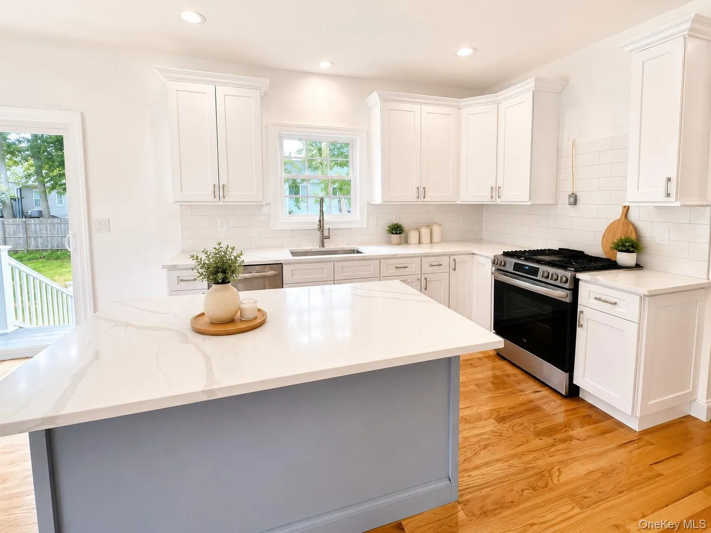 7 Edgewater Drive, Brookhaven, NY, 3 Bedrooms Bedrooms, 7 Rooms Rooms,2 BathroomsBathrooms,Residential,For Rent,Edgewater,0,1027292 7 Edgewater Drive, Brookhaven, NY, 3 Bedrooms Bedrooms, 7 Rooms Rooms,2 BathroomsBathrooms,Residential,For Rent,Edgewater,0,1027292