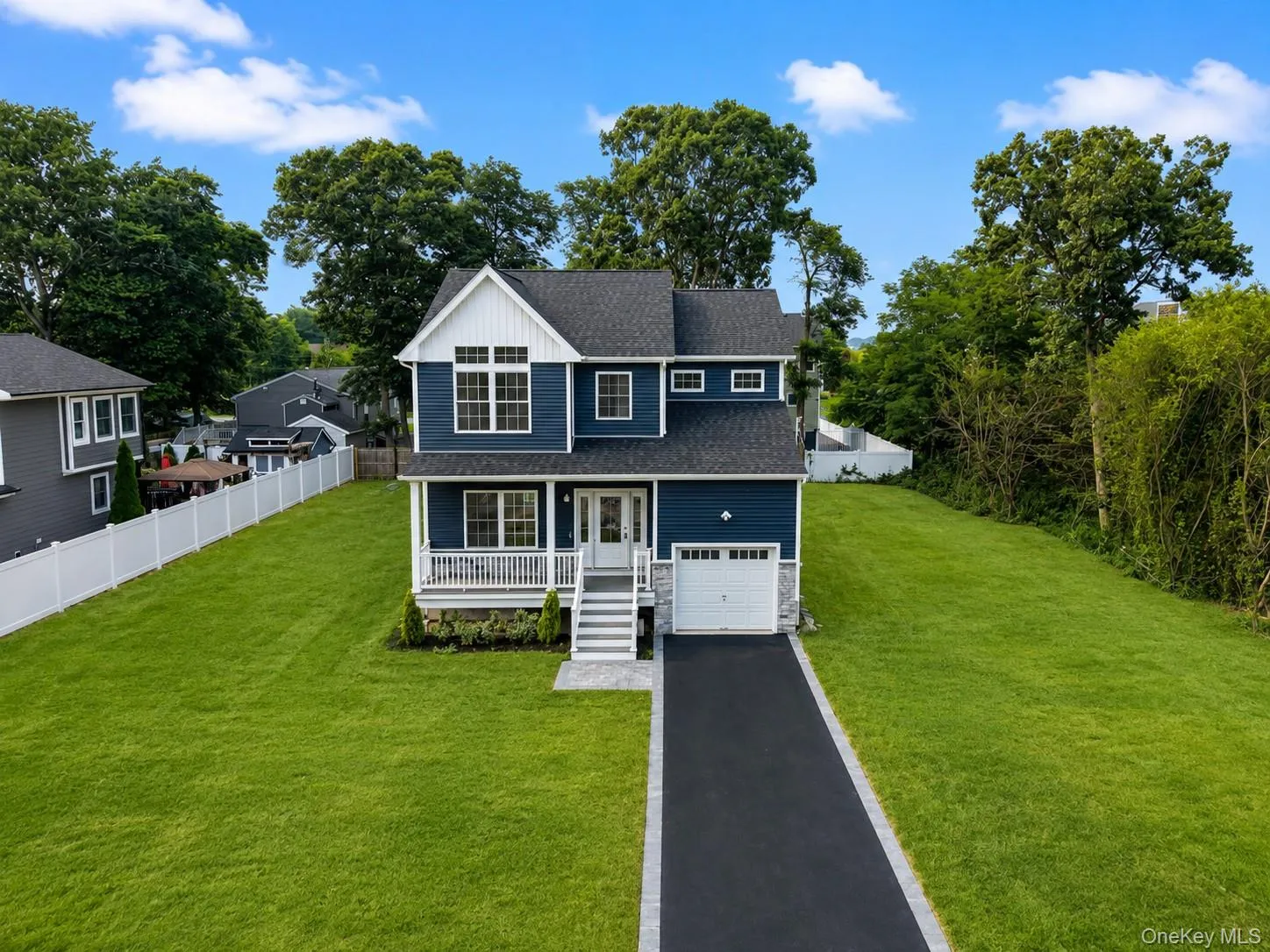 7 Edgewater Drive, Brookhaven, NY, 3 Bedrooms Bedrooms, 7 Rooms Rooms,2 BathroomsBathrooms,Residential,For Rent,Edgewater,0,1027292 7 Edgewater Drive, Brookhaven, NY, 3 Bedrooms Bedrooms, 7 Rooms Rooms,2 BathroomsBathrooms,Residential,For Rent,Edgewater,0,1027292