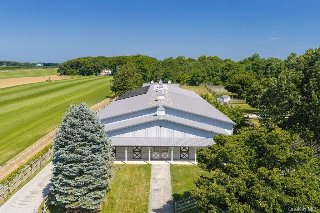 1810 Main Road, Riverhead, NY, 4 Bedrooms Bedrooms, 9 Rooms Rooms,3 BathroomsBathrooms,Residential,For Rent,Main,0,1027302 1810 Main Road, Riverhead, NY, 4 Bedrooms Bedrooms, 9 Rooms Rooms,3 BathroomsBathrooms,Residential,For Rent,Main,0,1027302