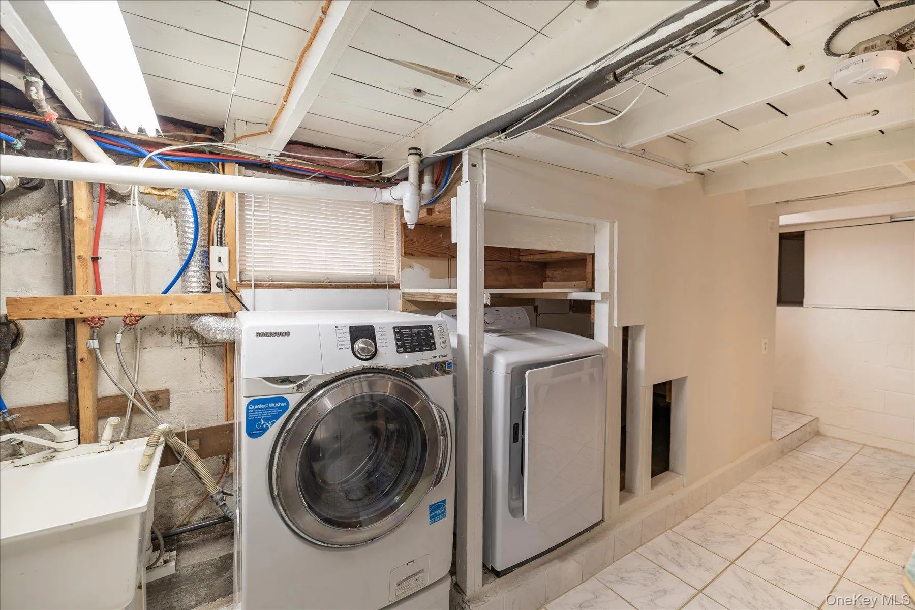 303 Oceanside Parkway, Hempstead, NY, 4 Bedrooms Bedrooms, 8 Rooms Rooms,2 BathroomsBathrooms,Residential,For Rent,Oceanside,0,1027309 303 Oceanside Parkway, Hempstead, NY, 4 Bedrooms Bedrooms, 8 Rooms Rooms,2 BathroomsBathrooms,Residential,For Rent,Oceanside,0,1027309