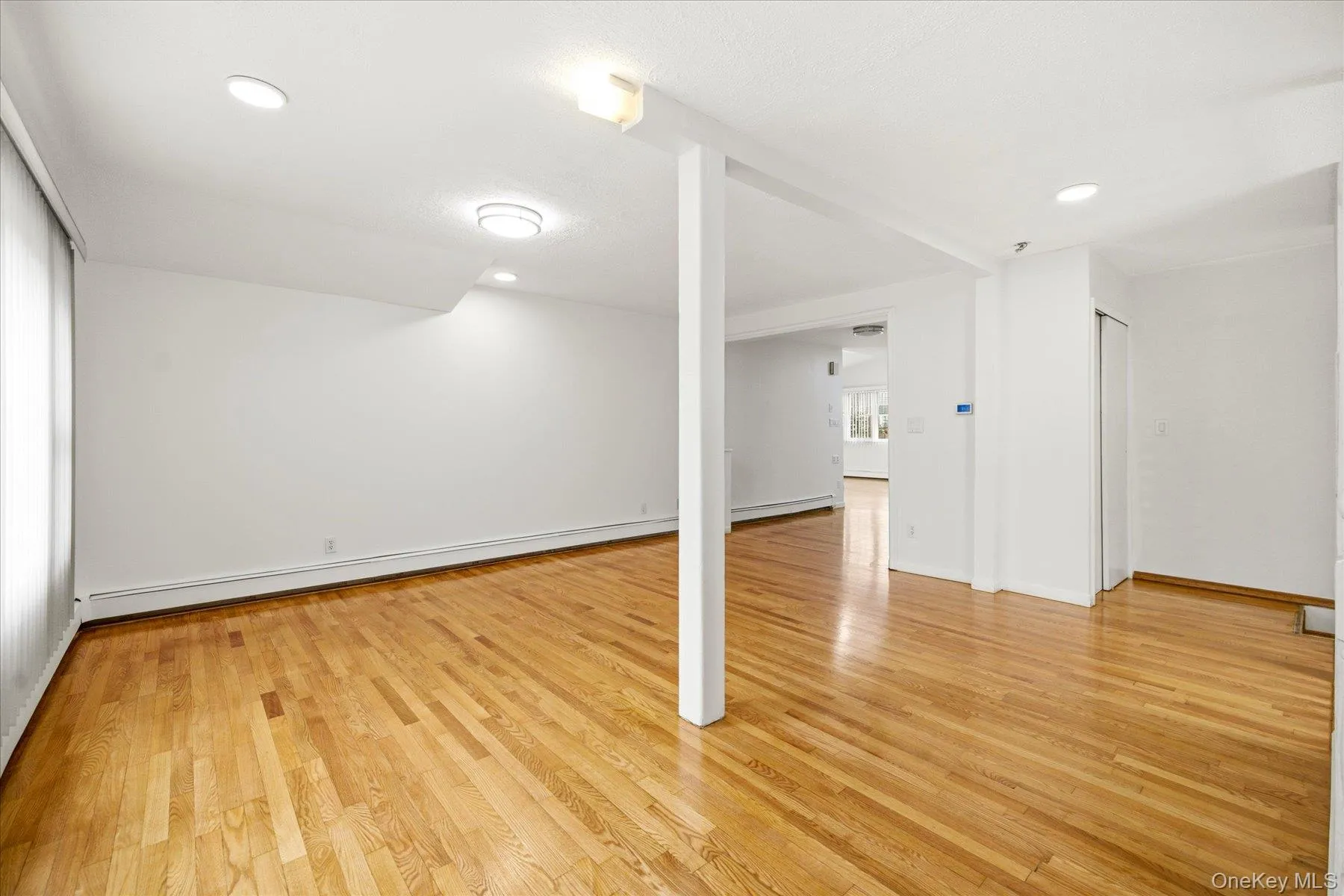 303 Oceanside Parkway, Hempstead, NY, 4 Bedrooms Bedrooms, 8 Rooms Rooms,2 BathroomsBathrooms,Residential,For Rent,Oceanside,0,1027309 303 Oceanside Parkway, Hempstead, NY, 4 Bedrooms Bedrooms, 8 Rooms Rooms,2 BathroomsBathrooms,Residential,For Rent,Oceanside,0,1027309
