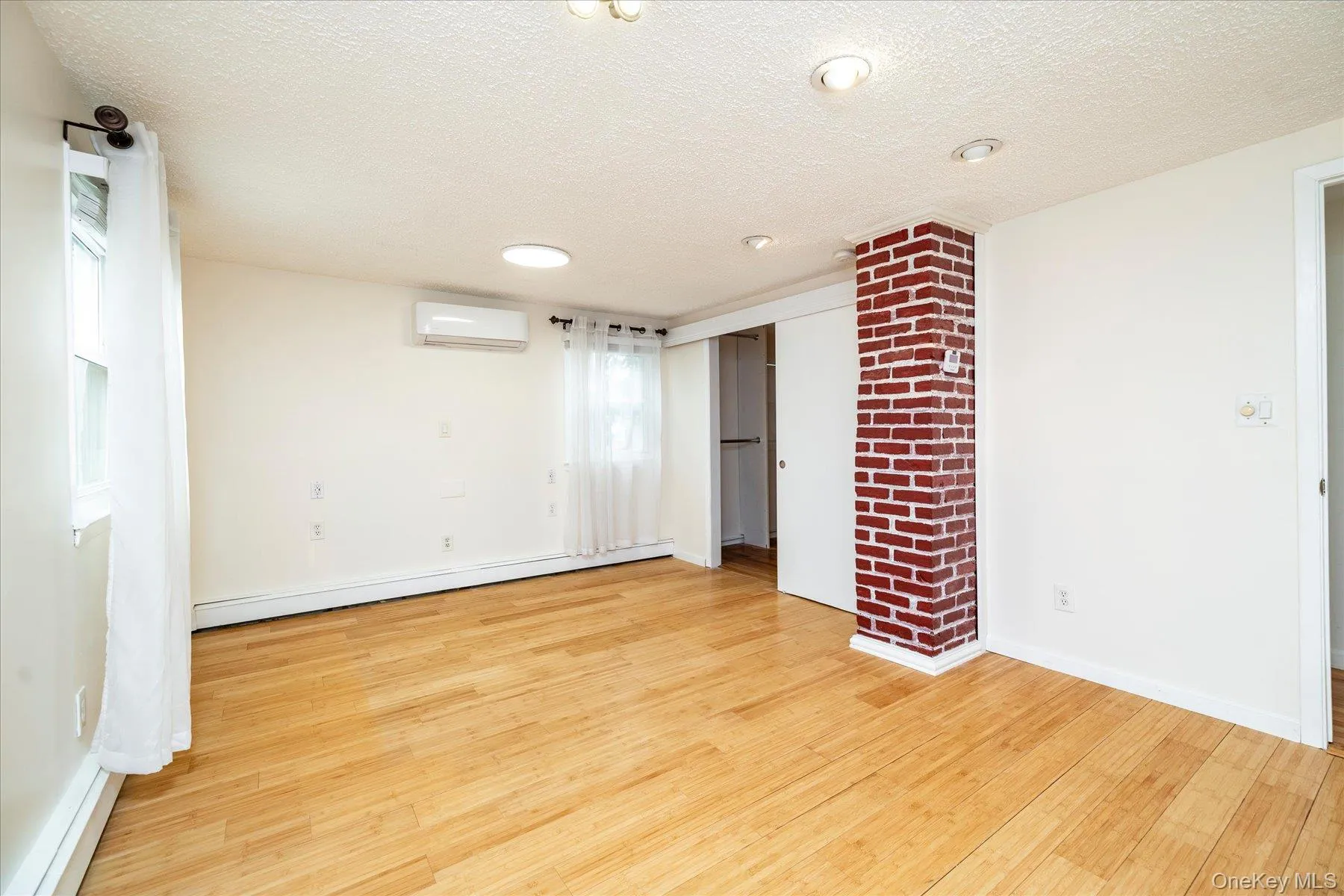 303 Oceanside Parkway, Hempstead, NY, 4 Bedrooms Bedrooms, 8 Rooms Rooms,2 BathroomsBathrooms,Residential,For Rent,Oceanside,0,1027309 303 Oceanside Parkway, Hempstead, NY, 4 Bedrooms Bedrooms, 8 Rooms Rooms,2 BathroomsBathrooms,Residential,For Rent,Oceanside,0,1027309