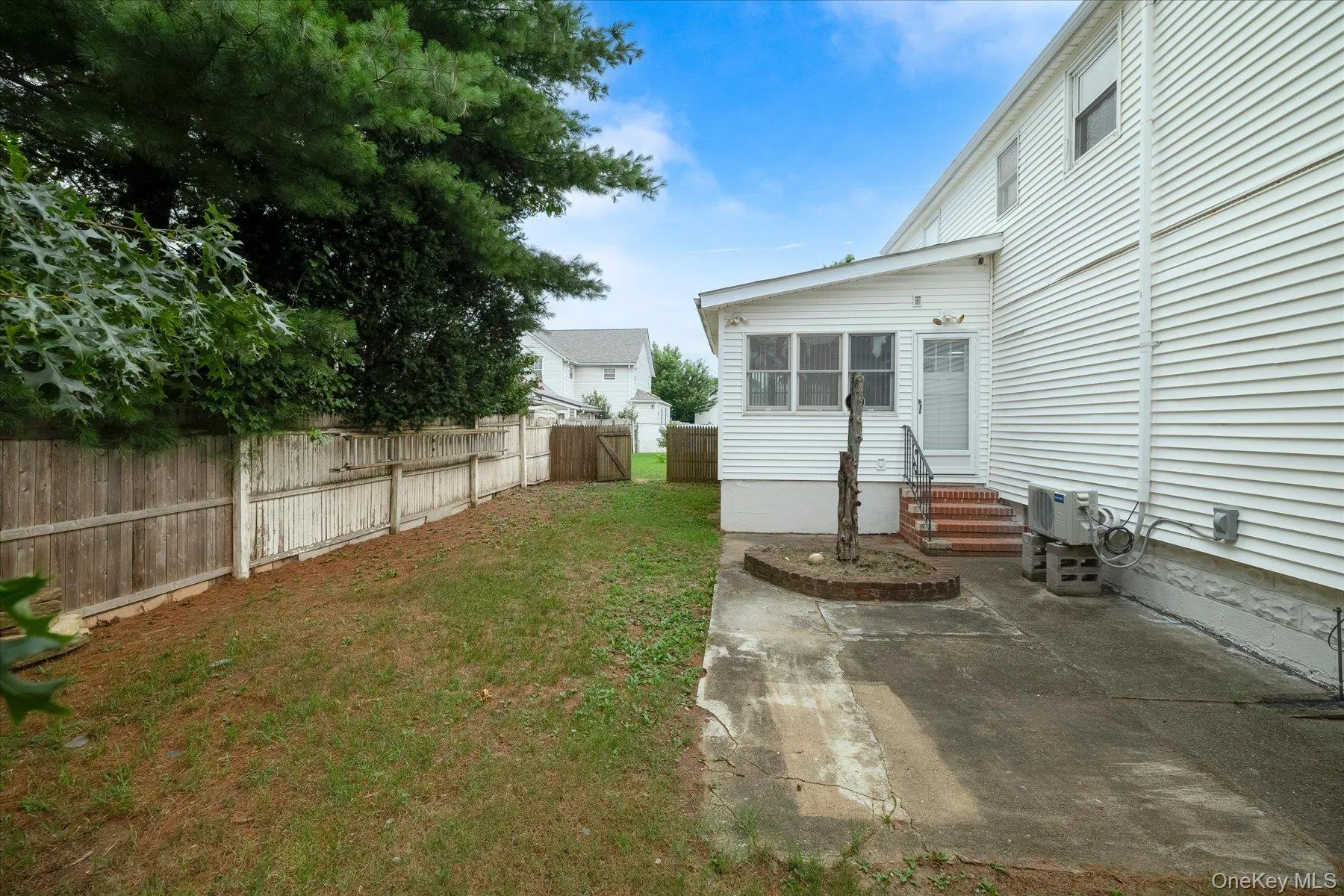 303 Oceanside Parkway, Hempstead, NY, 4 Bedrooms Bedrooms, 8 Rooms Rooms,2 BathroomsBathrooms,Residential,For Rent,Oceanside,0,1027309 303 Oceanside Parkway, Hempstead, NY, 4 Bedrooms Bedrooms, 8 Rooms Rooms,2 BathroomsBathrooms,Residential,For Rent,Oceanside,0,1027309
