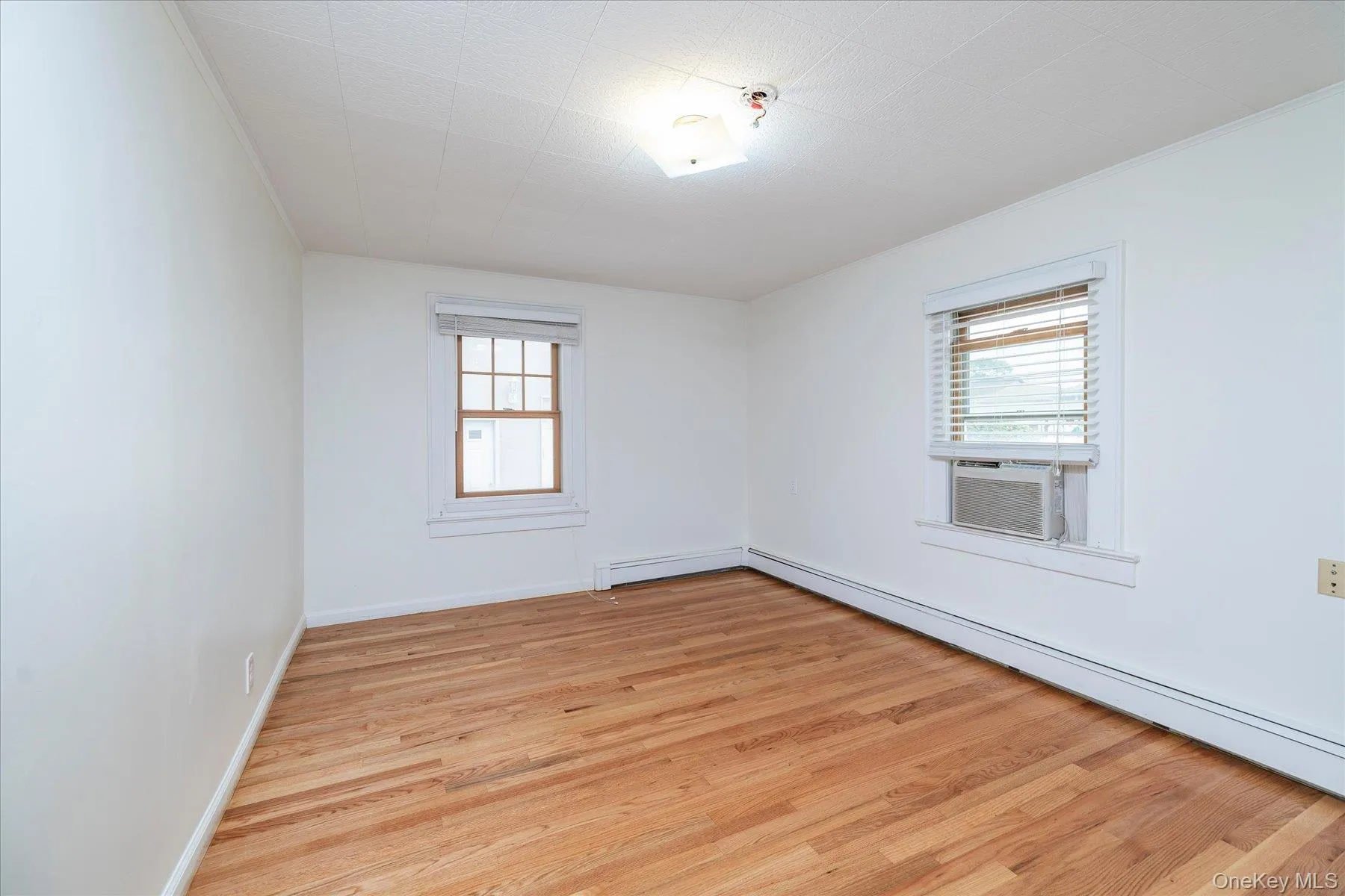 303 Oceanside Parkway, Hempstead, NY, 4 Bedrooms Bedrooms, 8 Rooms Rooms,2 BathroomsBathrooms,Residential,For Rent,Oceanside,0,1027309 303 Oceanside Parkway, Hempstead, NY, 4 Bedrooms Bedrooms, 8 Rooms Rooms,2 BathroomsBathrooms,Residential,For Rent,Oceanside,0,1027309
