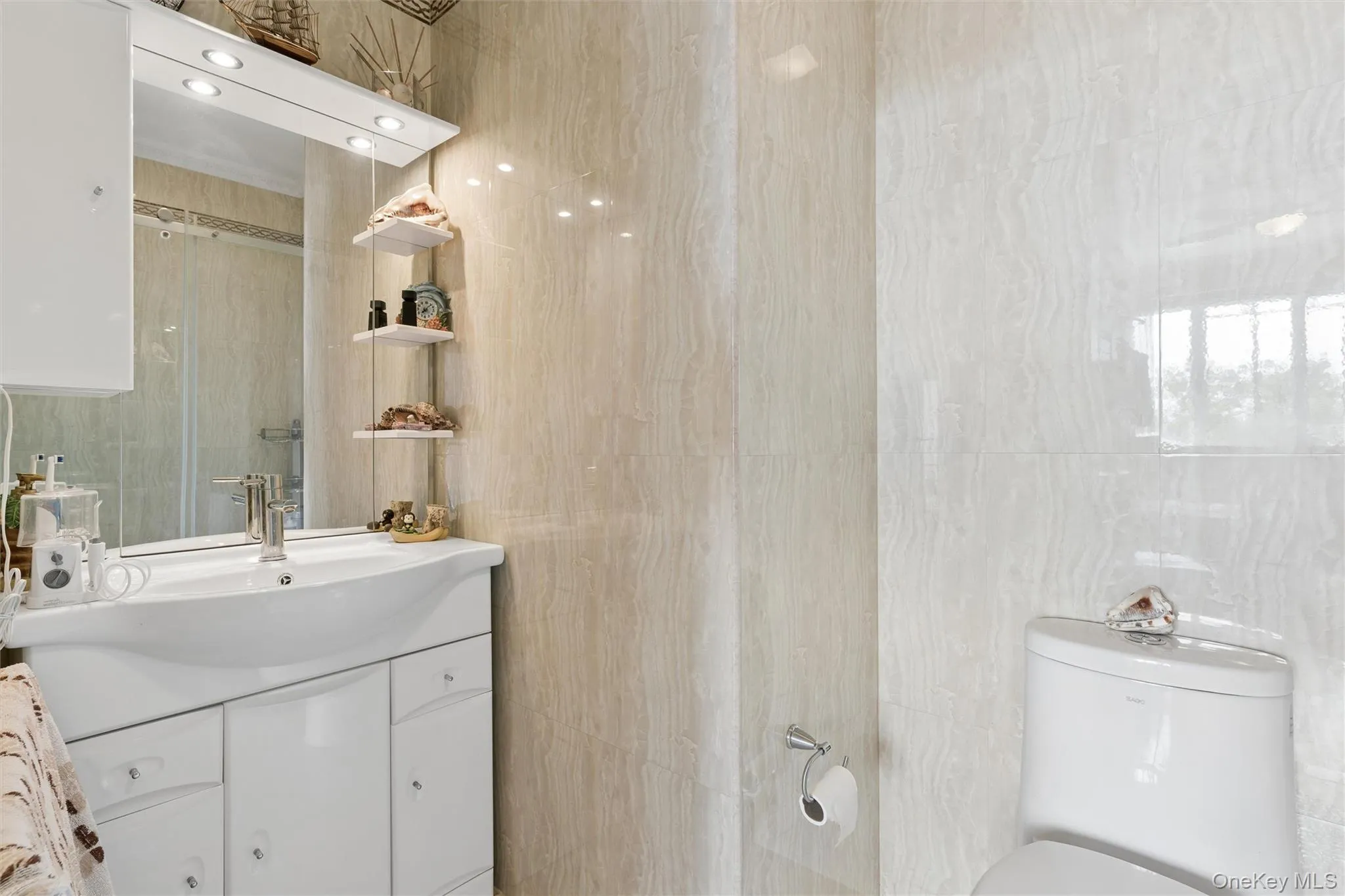 2370 62nd Street, New York, NY, 2 Bedrooms Bedrooms, 4 Rooms Rooms,2 BathroomsBathrooms,Residential,For Rent,62nd,0,1027311 2370 62nd Street, New York, NY, 2 Bedrooms Bedrooms, 4 Rooms Rooms,2 BathroomsBathrooms,Residential,For Rent,62nd,0,1027311