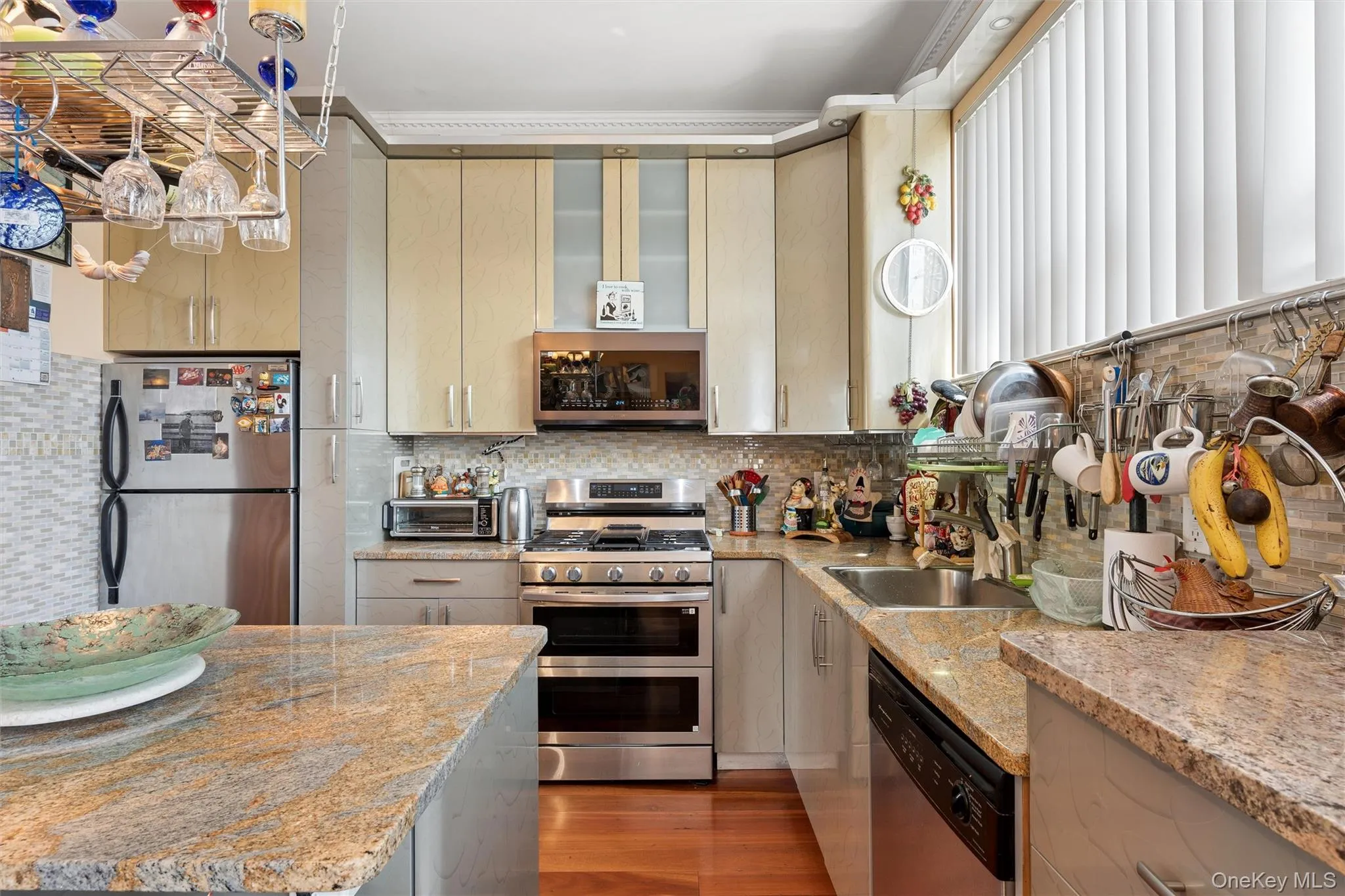 2370 62nd Street, New York, NY, 2 Bedrooms Bedrooms, 4 Rooms Rooms,2 BathroomsBathrooms,Residential,For Rent,62nd,0,1027311 2370 62nd Street, New York, NY, 2 Bedrooms Bedrooms, 4 Rooms Rooms,2 BathroomsBathrooms,Residential,For Rent,62nd,0,1027311