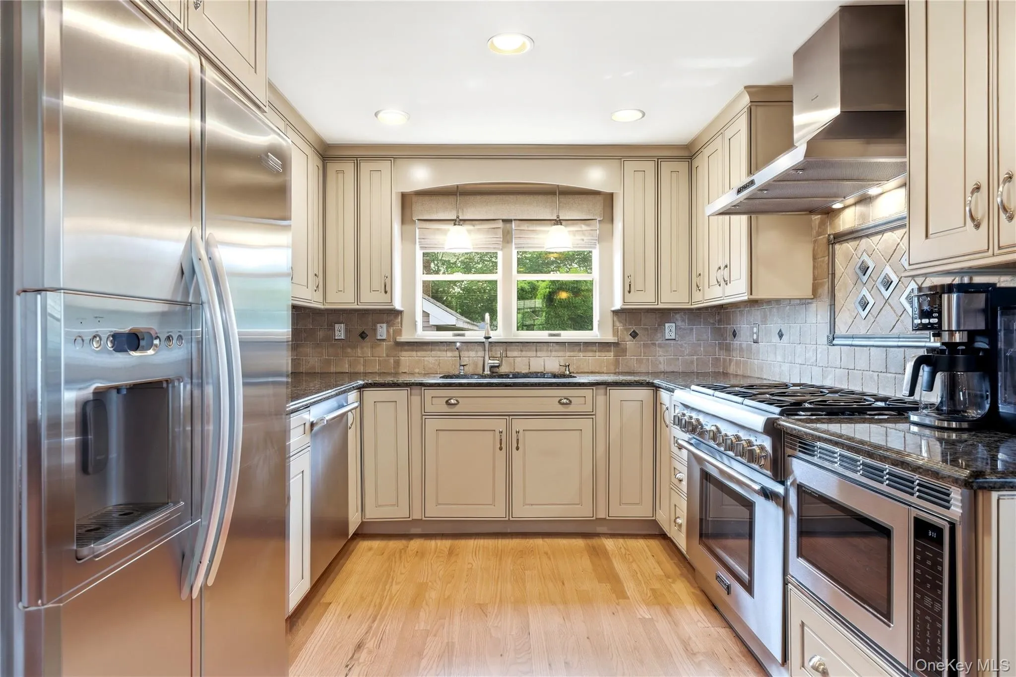 11 Hampton Street, Islip, NY, 4 Bedrooms Bedrooms, 8 Rooms Rooms,2 BathroomsBathrooms,Residential,For Rent,Hampton,0,1027313 11 Hampton Street, Islip, NY, 4 Bedrooms Bedrooms, 8 Rooms Rooms,2 BathroomsBathrooms,Residential,For Rent,Hampton,0,1027313