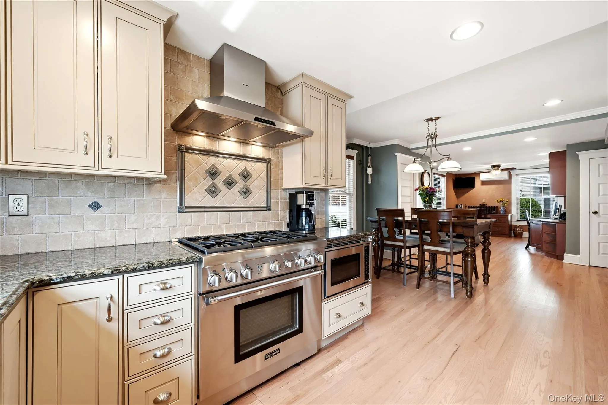 11 Hampton Street, Islip, NY, 4 Bedrooms Bedrooms, 8 Rooms Rooms,2 BathroomsBathrooms,Residential,For Rent,Hampton,0,1027313 11 Hampton Street, Islip, NY, 4 Bedrooms Bedrooms, 8 Rooms Rooms,2 BathroomsBathrooms,Residential,For Rent,Hampton,0,1027313