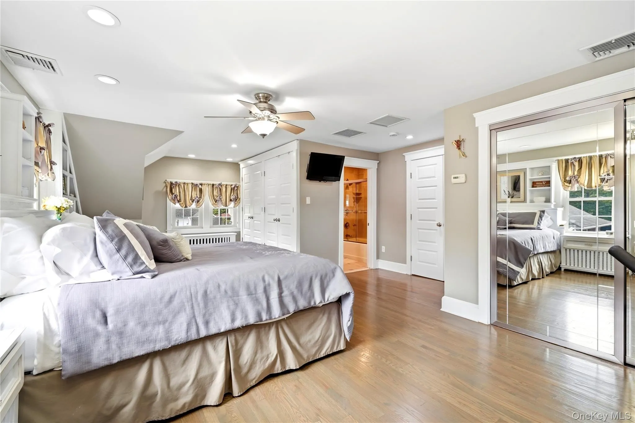 11 Hampton Street, Islip, NY, 4 Bedrooms Bedrooms, 8 Rooms Rooms,2 BathroomsBathrooms,Residential,For Rent,Hampton,0,1027313 11 Hampton Street, Islip, NY, 4 Bedrooms Bedrooms, 8 Rooms Rooms,2 BathroomsBathrooms,Residential,For Rent,Hampton,0,1027313