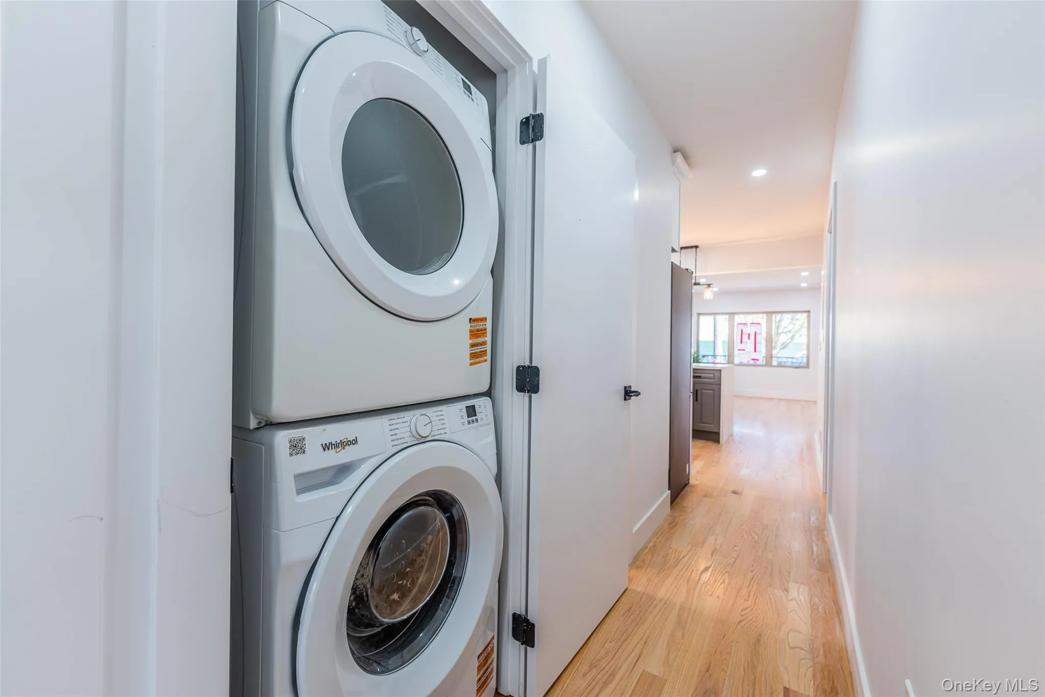 4634 211th Street, New York, NY, 4 Bedrooms Bedrooms, 6 Rooms Rooms,2 BathroomsBathrooms,Residential Lease,For Rent,211th,0,1027317 4634 211th Street, New York, NY, 4 Bedrooms Bedrooms, 6 Rooms Rooms,2 BathroomsBathrooms,Residential Lease,For Rent,211th,0,1027317