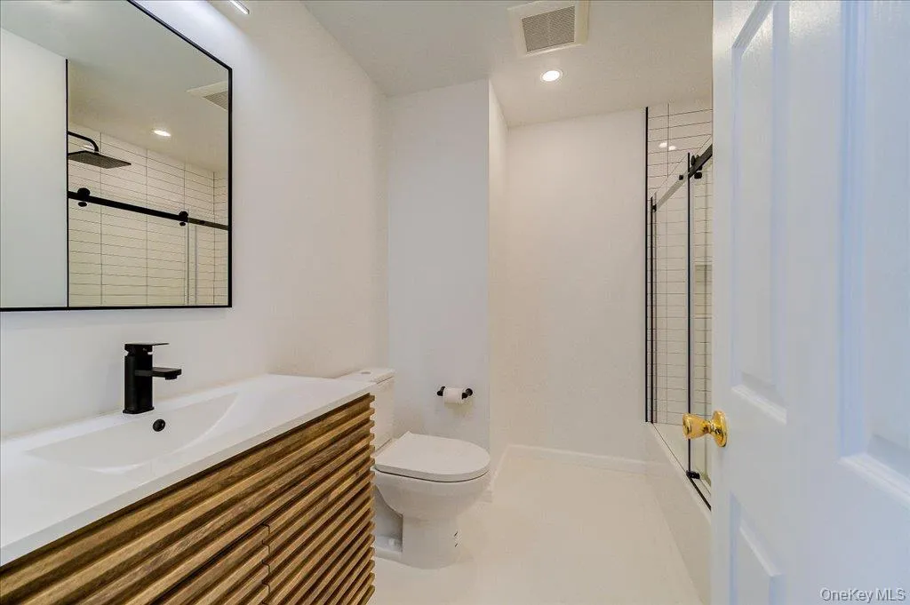6204 High Ridge Court, Fishkill, NY, 3 Bedrooms Bedrooms, 11 Rooms Rooms,2 BathroomsBathrooms,Residential,For Rent,High Ridge,0,1027323 6204 High Ridge Court, Fishkill, NY, 3 Bedrooms Bedrooms, 11 Rooms Rooms,2 BathroomsBathrooms,Residential,For Rent,High Ridge,0,1027323