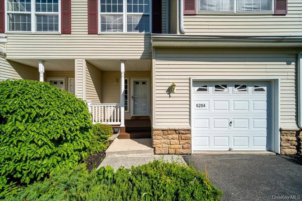 6204 High Ridge Court, Fishkill, NY, 3 Bedrooms Bedrooms, 11 Rooms Rooms,2 BathroomsBathrooms,Residential,For Rent,High Ridge,0,1027323 6204 High Ridge Court, Fishkill, NY, 3 Bedrooms Bedrooms, 11 Rooms Rooms,2 BathroomsBathrooms,Residential,For Rent,High Ridge,0,1027323