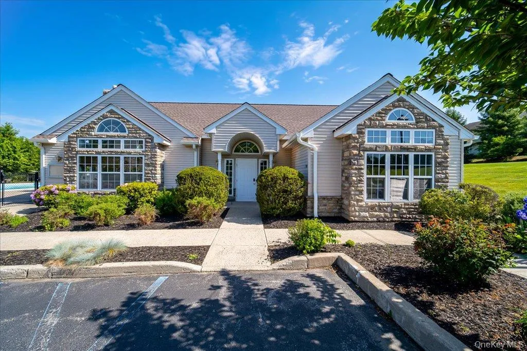 6204 High Ridge Court, Fishkill, NY, 3 Bedrooms Bedrooms, 11 Rooms Rooms,2 BathroomsBathrooms,Residential,For Rent,High Ridge,0,1027323 6204 High Ridge Court, Fishkill, NY, 3 Bedrooms Bedrooms, 11 Rooms Rooms,2 BathroomsBathrooms,Residential,For Rent,High Ridge,0,1027323