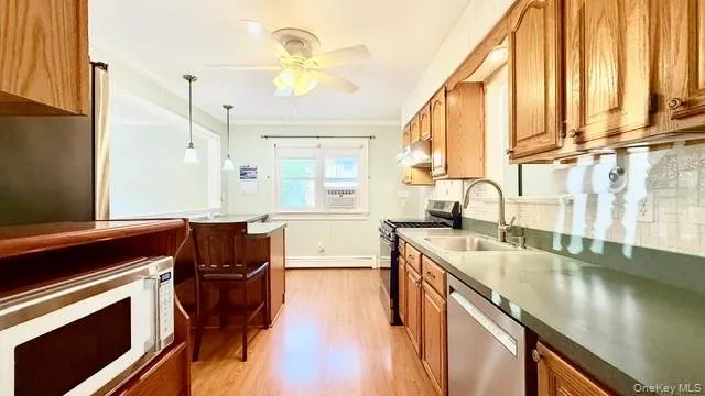 37 Hampton Avenue, Brookhaven, NY, 4 Bedrooms Bedrooms, 8 Rooms Rooms,2 BathroomsBathrooms,Residential,For Rent,Hampton,0,1027325 37 Hampton Avenue, Brookhaven, NY, 4 Bedrooms Bedrooms, 8 Rooms Rooms,2 BathroomsBathrooms,Residential,For Rent,Hampton,0,1027325