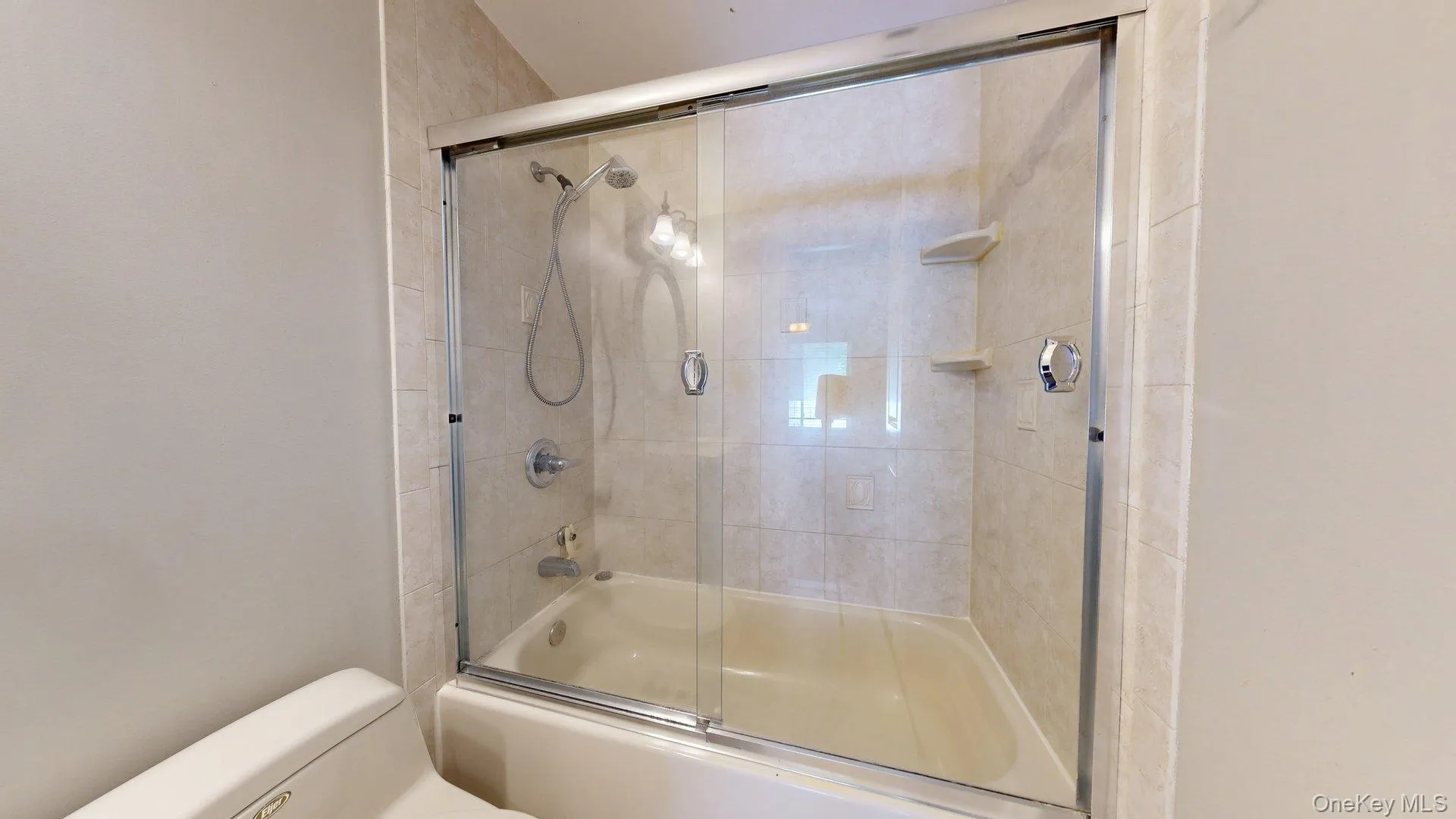 604 Blue Ridge Drive, Brookhaven, NY, 1 Bedroom Bedrooms, 5 Rooms Rooms,1 BathroomBathrooms,Residential,For Rent,Blue Ridge,0,1027326 604 Blue Ridge Drive, Brookhaven, NY, 1 Bedroom Bedrooms, 5 Rooms Rooms,1 BathroomBathrooms,Residential,For Rent,Blue Ridge,0,1027326